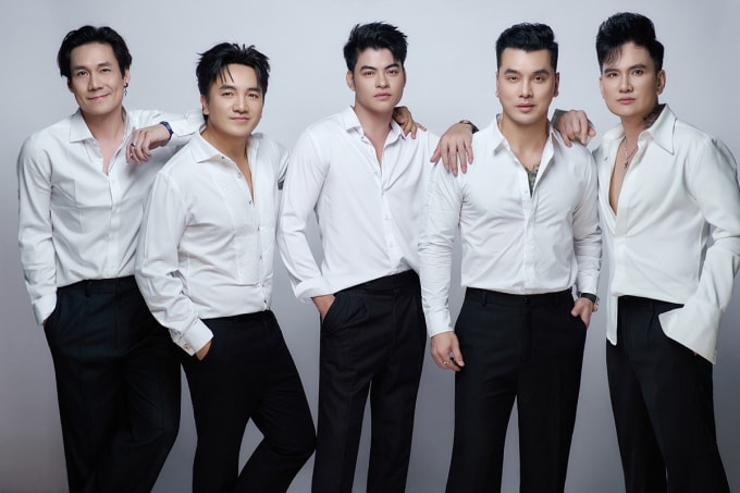 Nhóm Ngũ Hổ Tướng (từ trái sang): Khánh Phương, Dương Ngọc Thái, Lưu Hưng, Ưng Hoàng Phúc, Lâm Chấn Huy. Ảnh: Nhân vật cung cấp