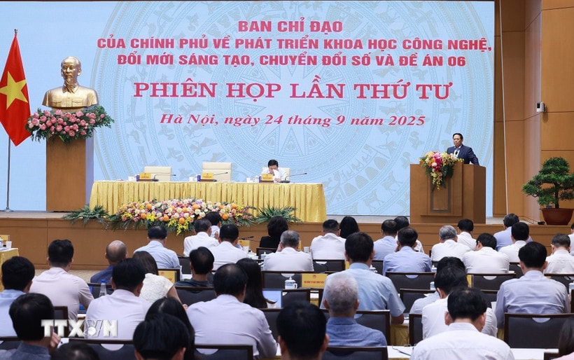 Thủ tướng Phạm Minh Chính chủ trì phiên họp. (Ảnh: Dương Giang/TTXVN)