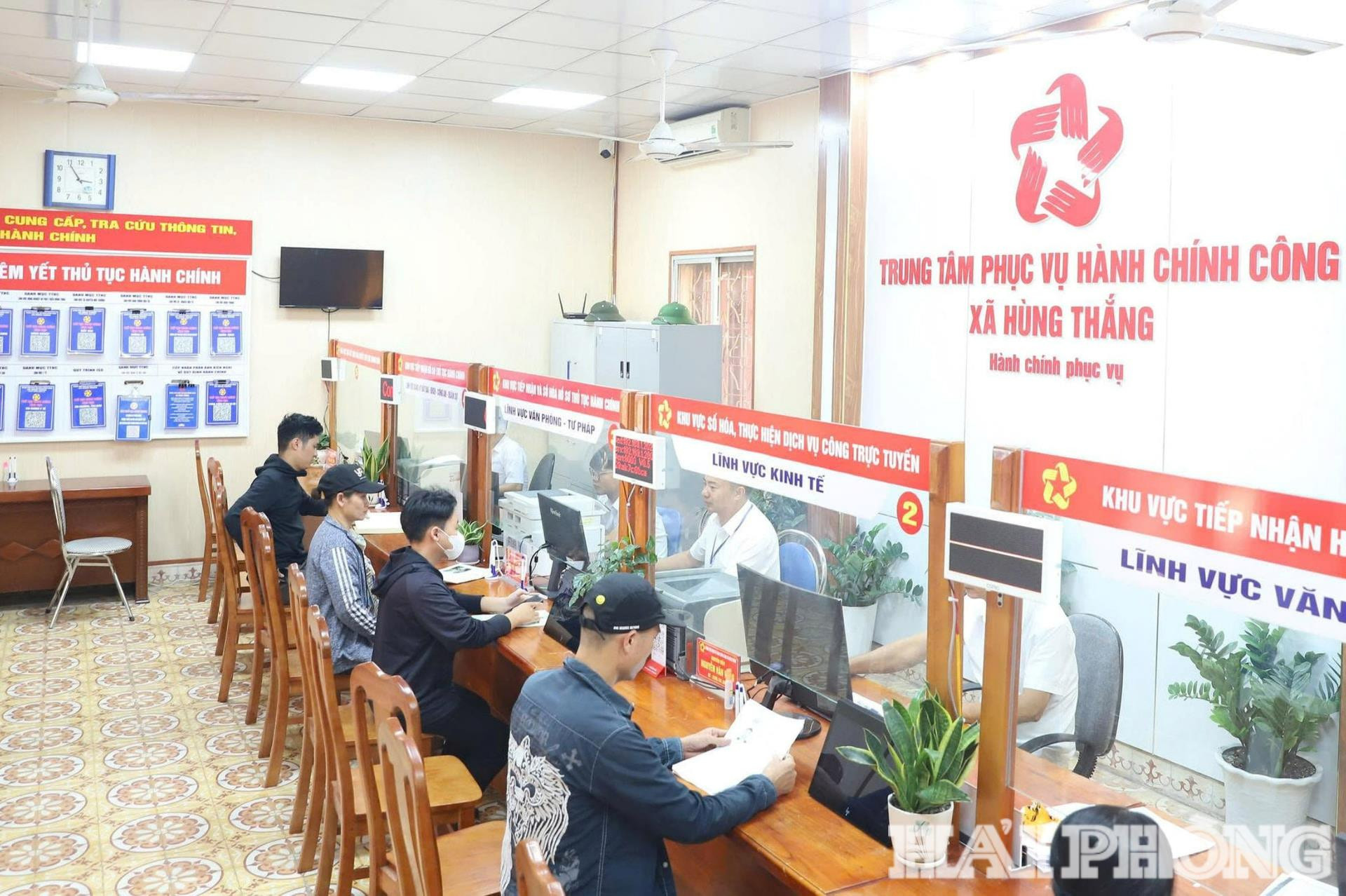 huy-hieu-dang-1-(1).jpg