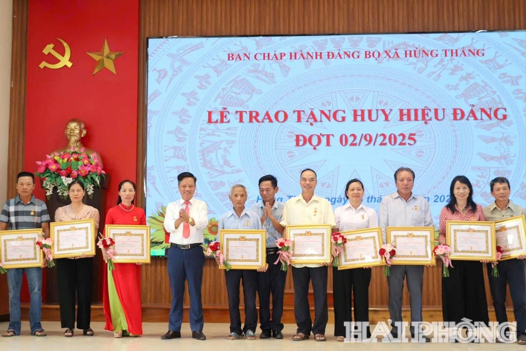 huy-hieu-dang-4-(1).jpg