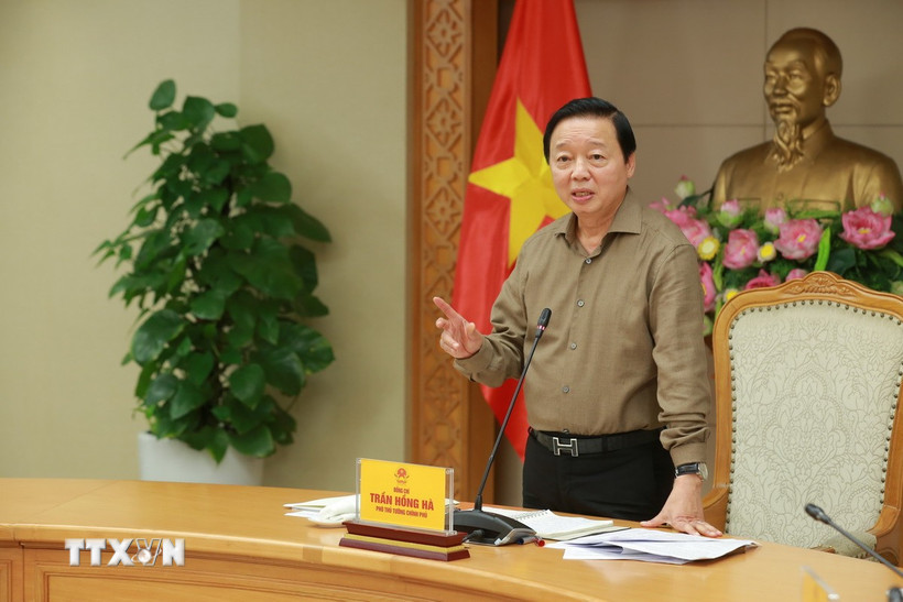 Phó Thủ tướng Trần Hồng Hà phát biểu chỉ đạo tại cuộc họp. (Ảnh: Diệp Trương/TTXVN)