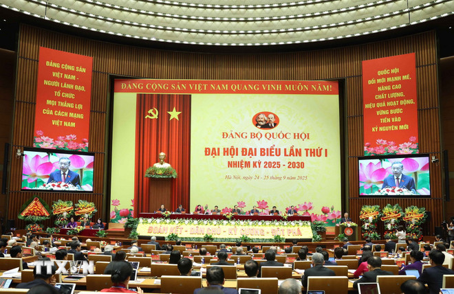 Tổng Bí thư Tô Lâm phát biểu chỉ đạo Đại hội đại biểu Đảng bộ Quốc hội lần thứ nhất. (Ảnh: Thống Nhất/TTXVN) ttxvn-tong-bi-thu-dang-bo-quoc-hoi-13.jpg