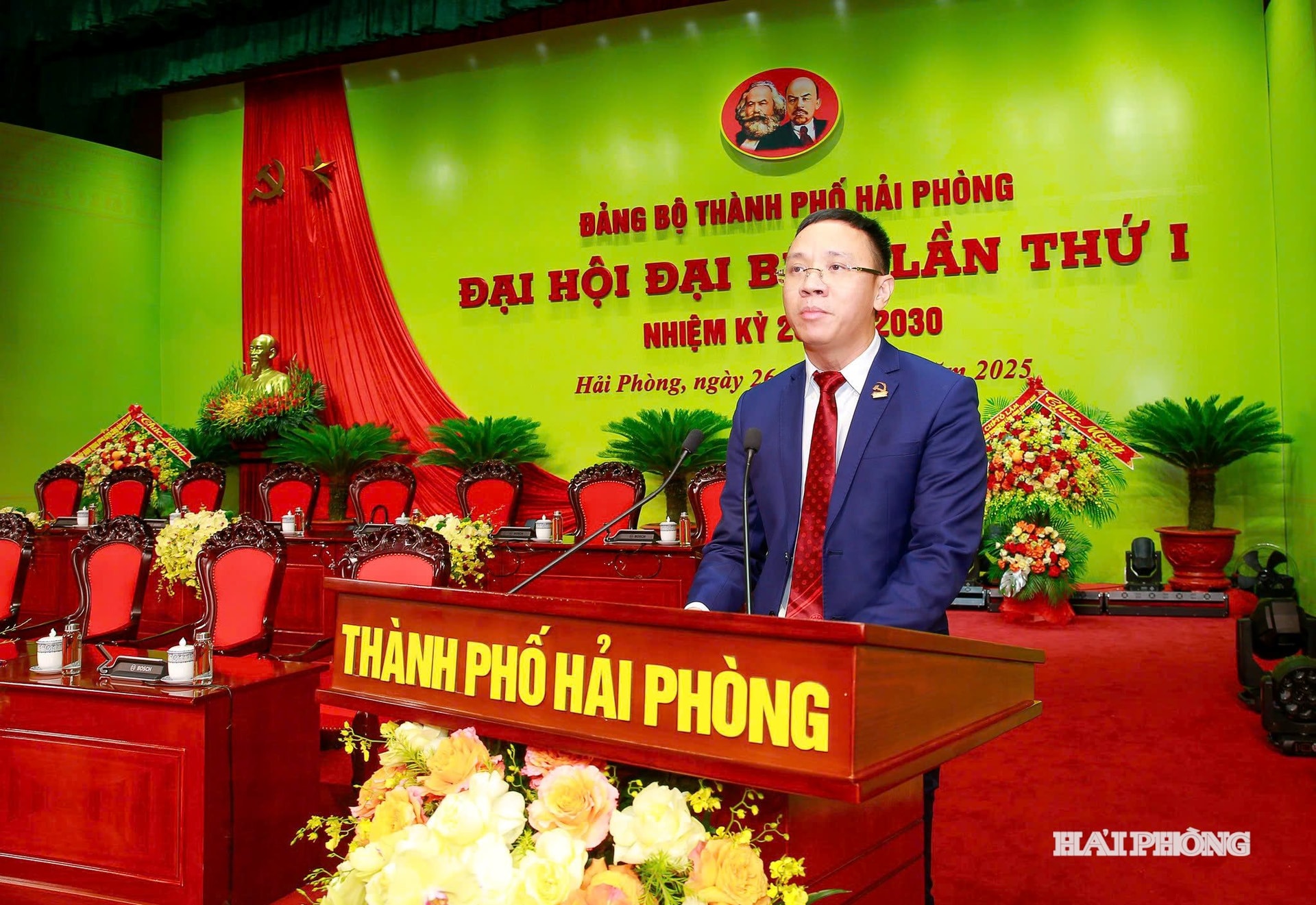 chanh-van-phong(1).jpg