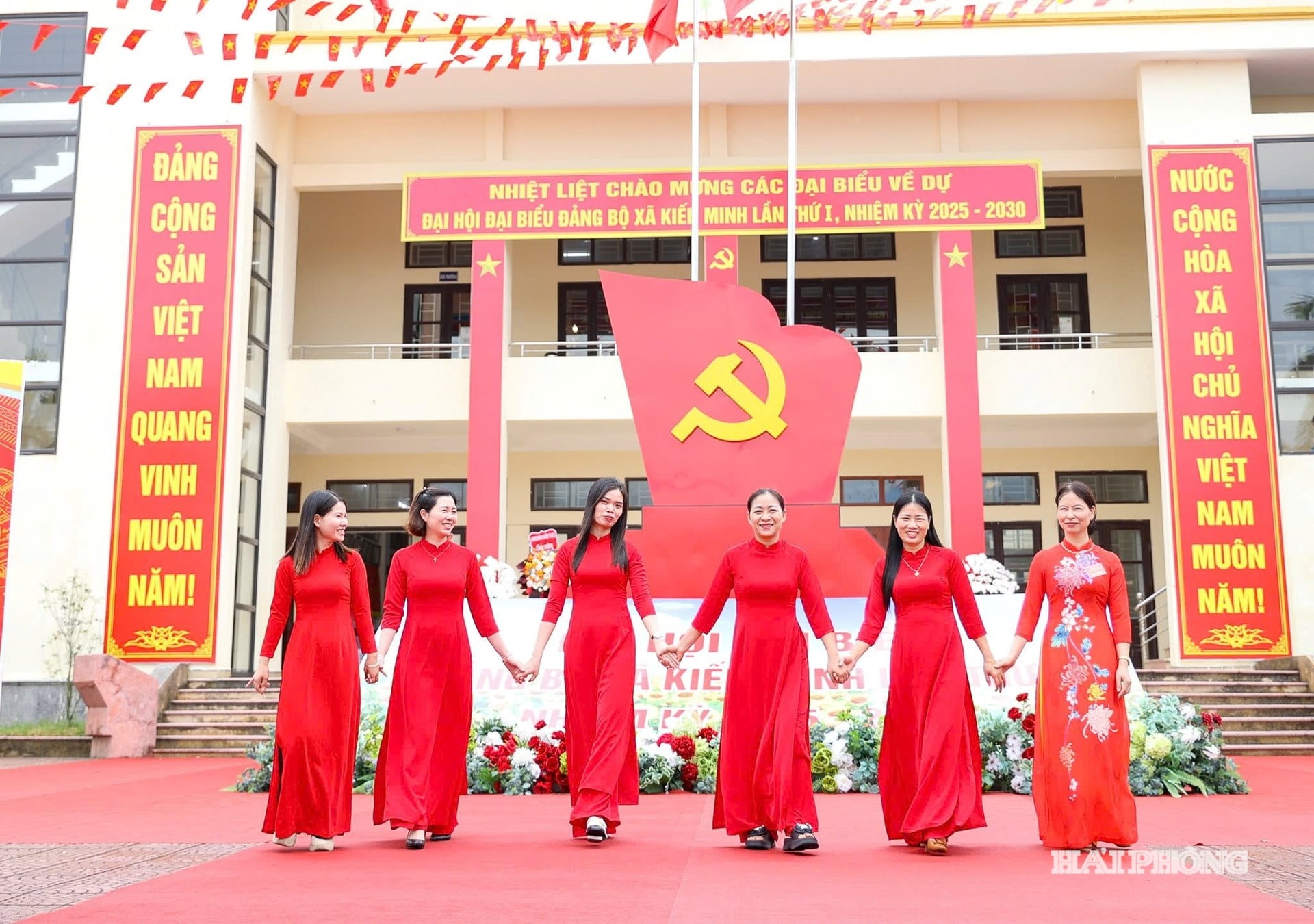 chao-mung-dai-hoi.jpg