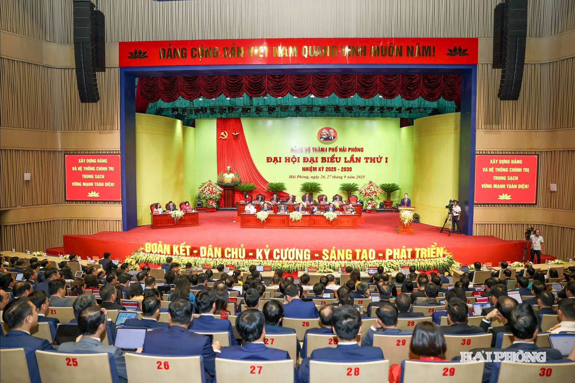 quang-canh(2).jpg