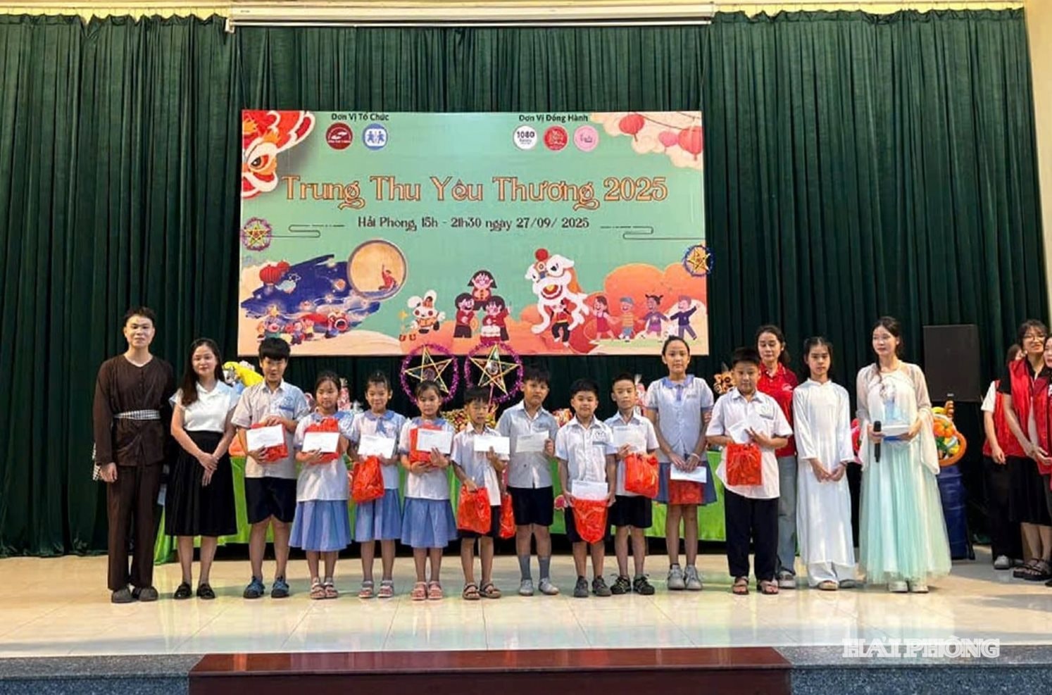 trung-thu-sos1.jpg