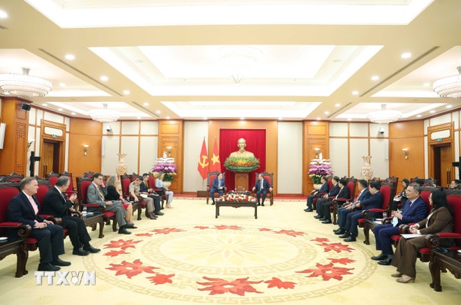 ttxvn-tong-bi-thu-to-lam-tiep-dai-su-hoa-ky-marc-knapper5.jpg