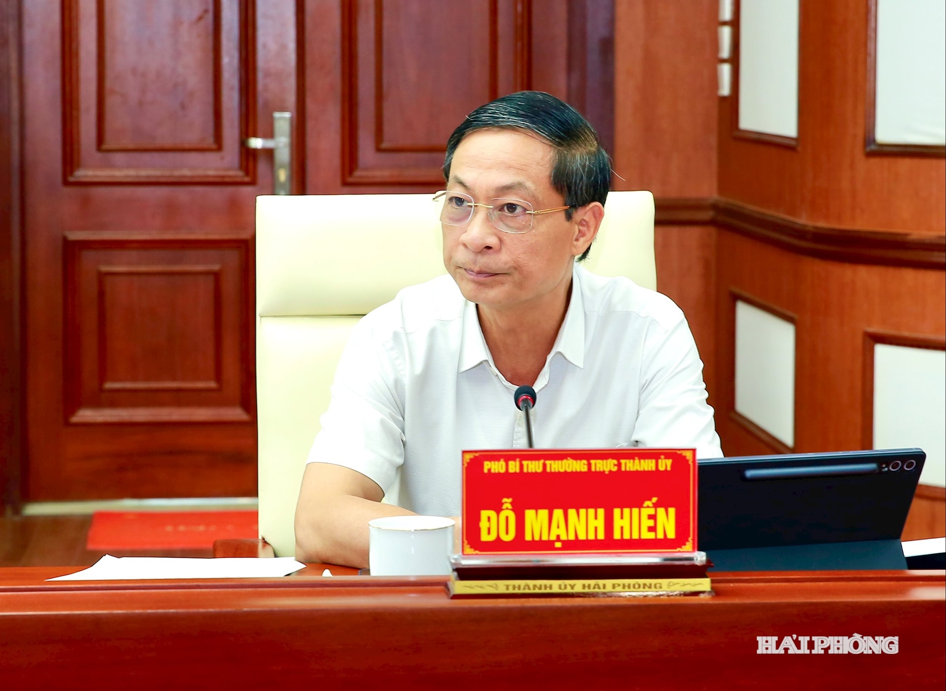 Đồng chí Đỗ Mạnh Hiến, Phó bí thư Thường trực Thành uỷ phát biểu ý kiến