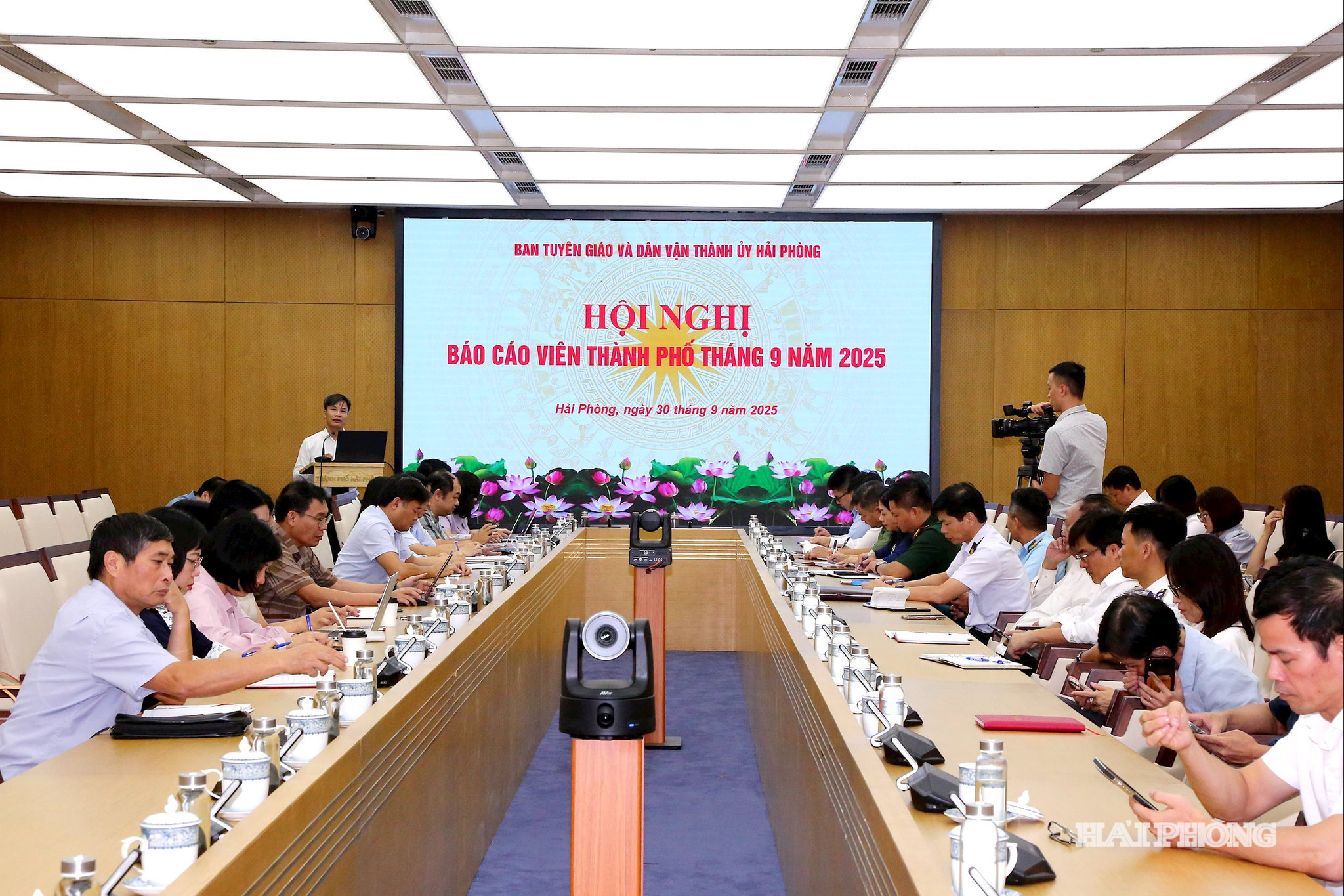 thong-tin-dai-hoi 2