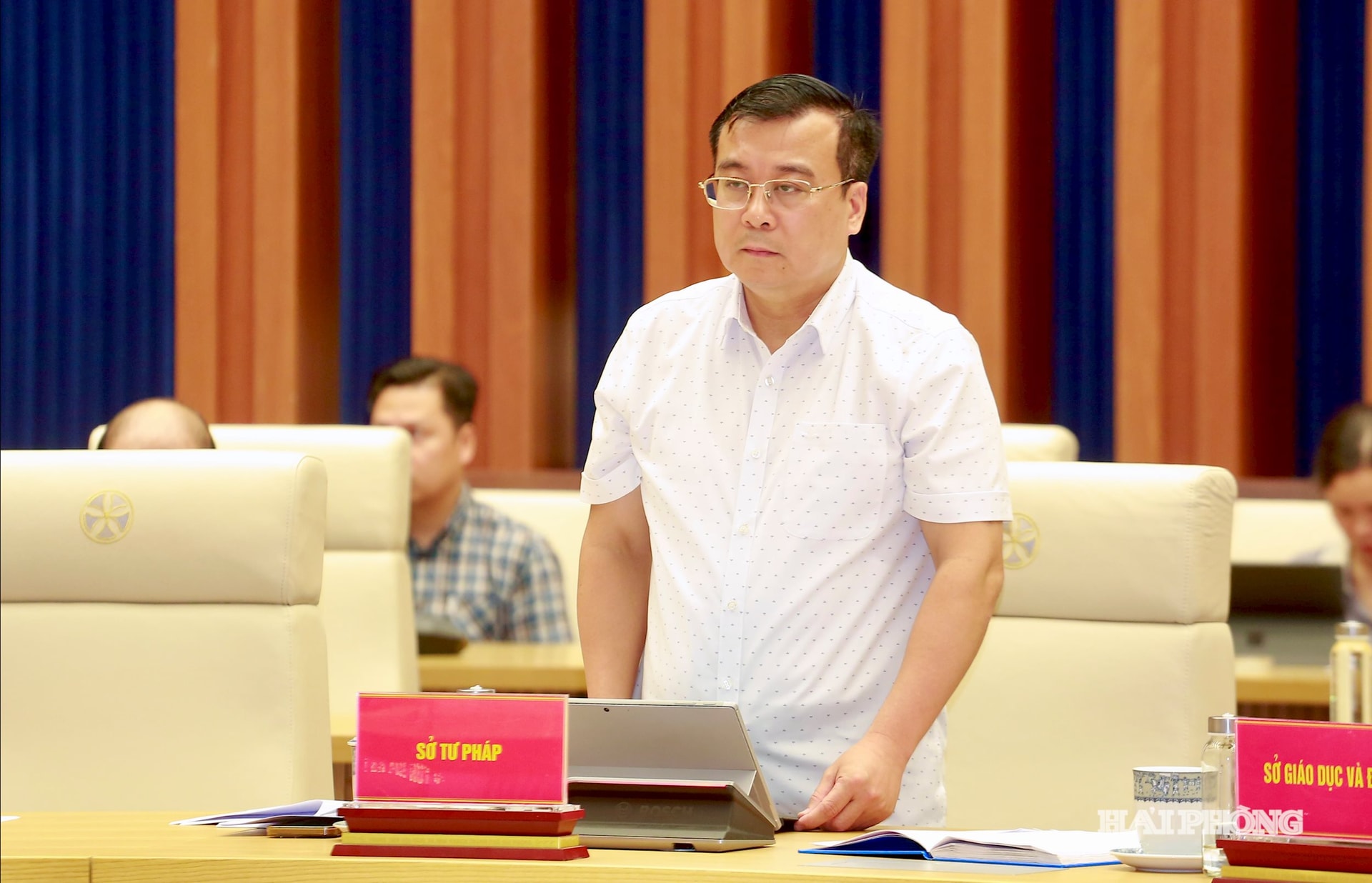Đại diện Sở Tư pháp báo cáo.