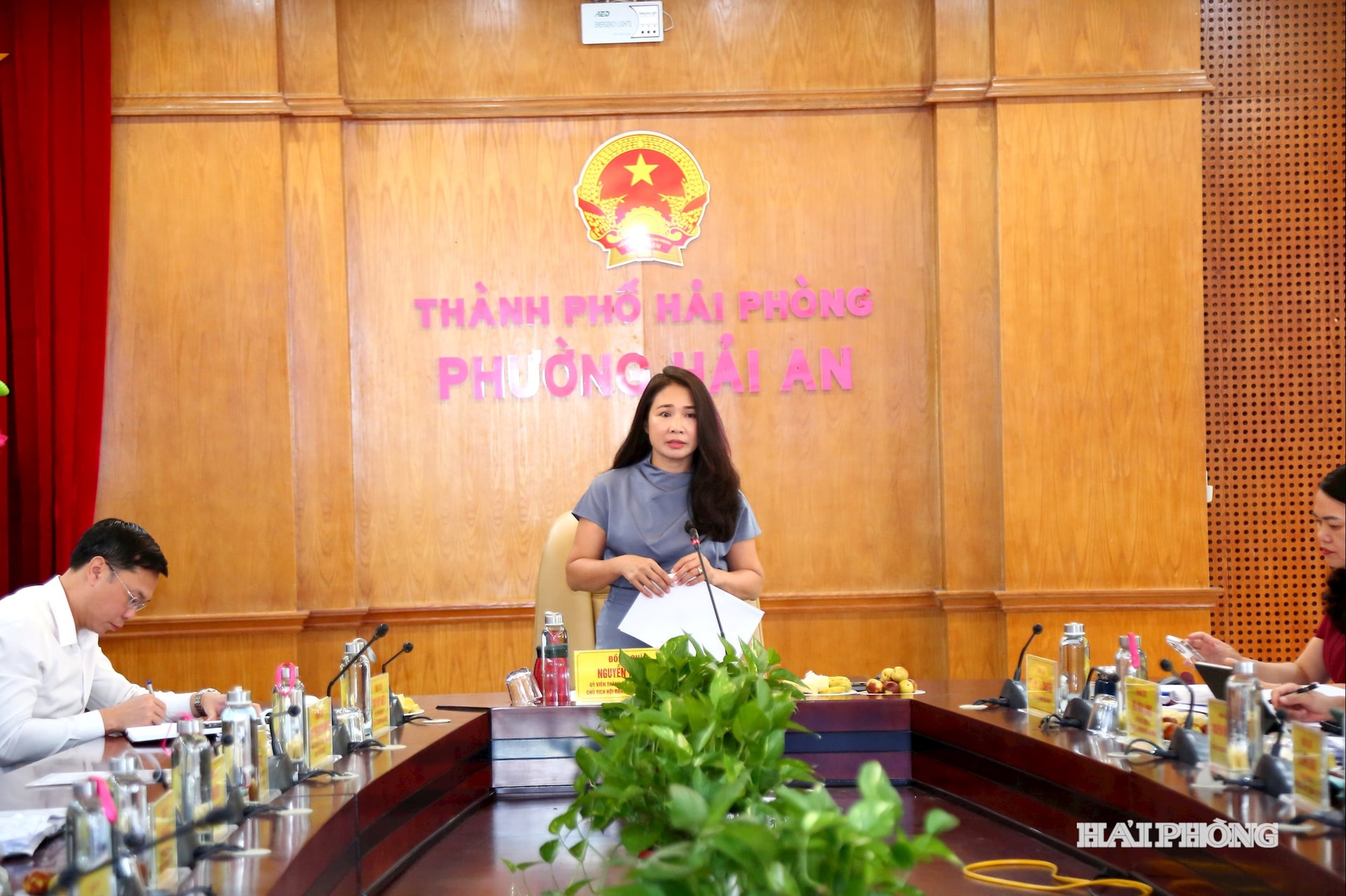 Comrade Nguyen Thi Thu, Party Secretary, Chairwoman of Hai An Ward People's Council directed the conference.