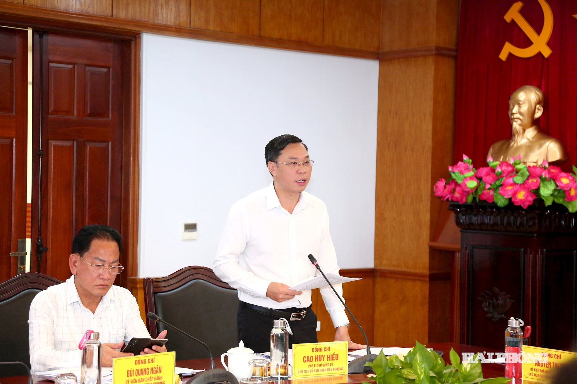 Comrade Cao Tri Hieu, Deputy Secretary, Chairman of Hai An Ward People's Committee spoke