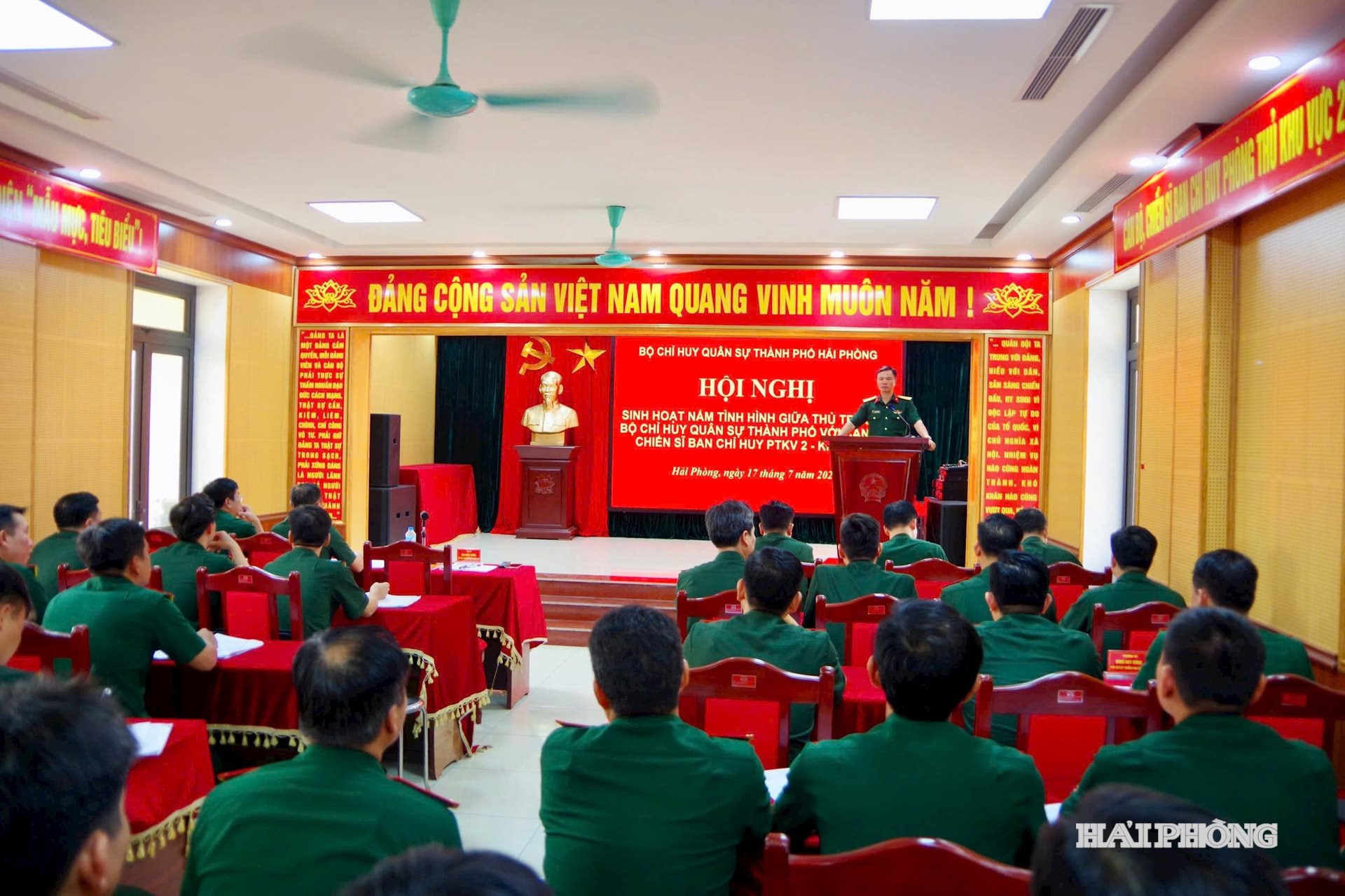 nam-tinh-hi.jpg