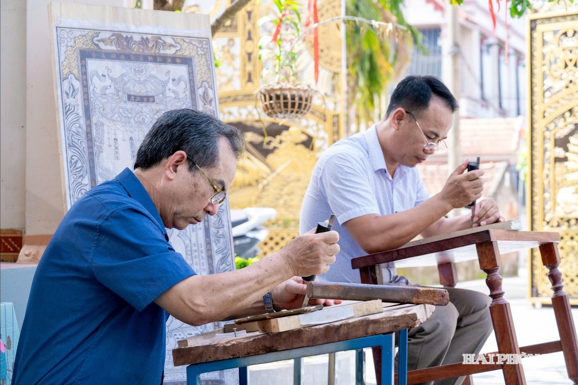 cac-nghe-nhan-lang-nghe-khac-in-moc.jpg