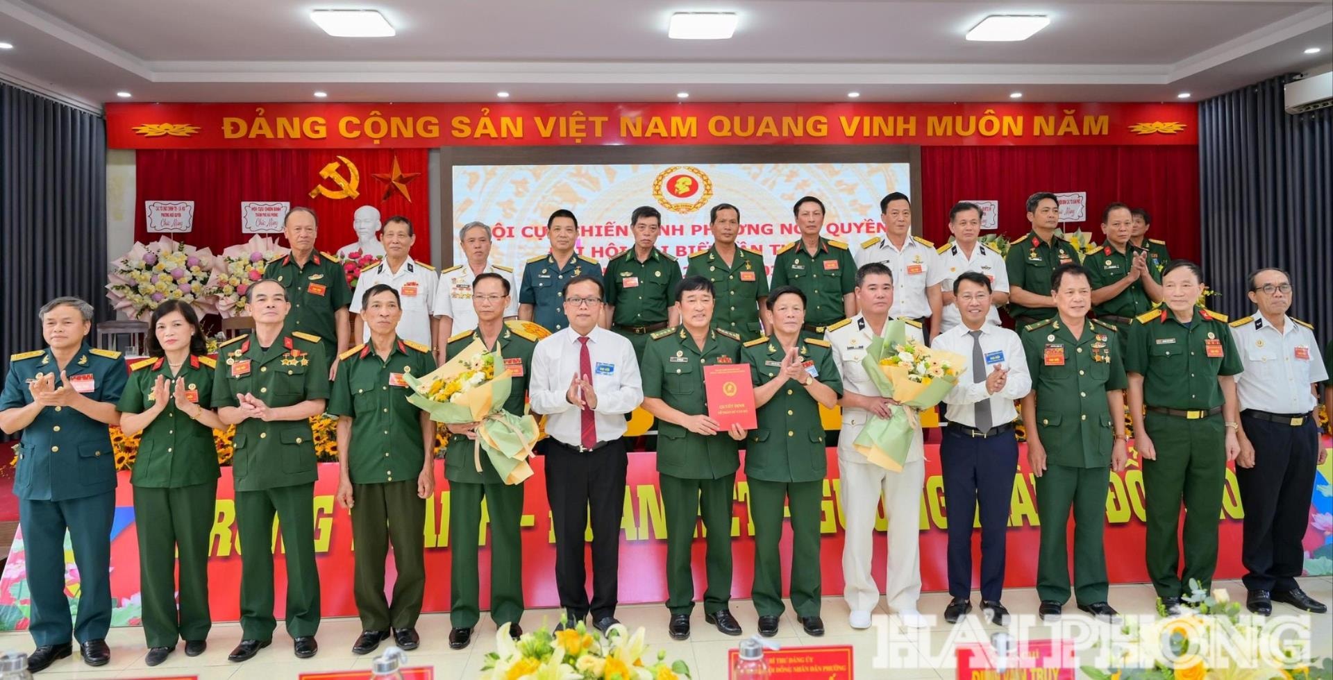 cuu-chien-binh-ngo-quyen