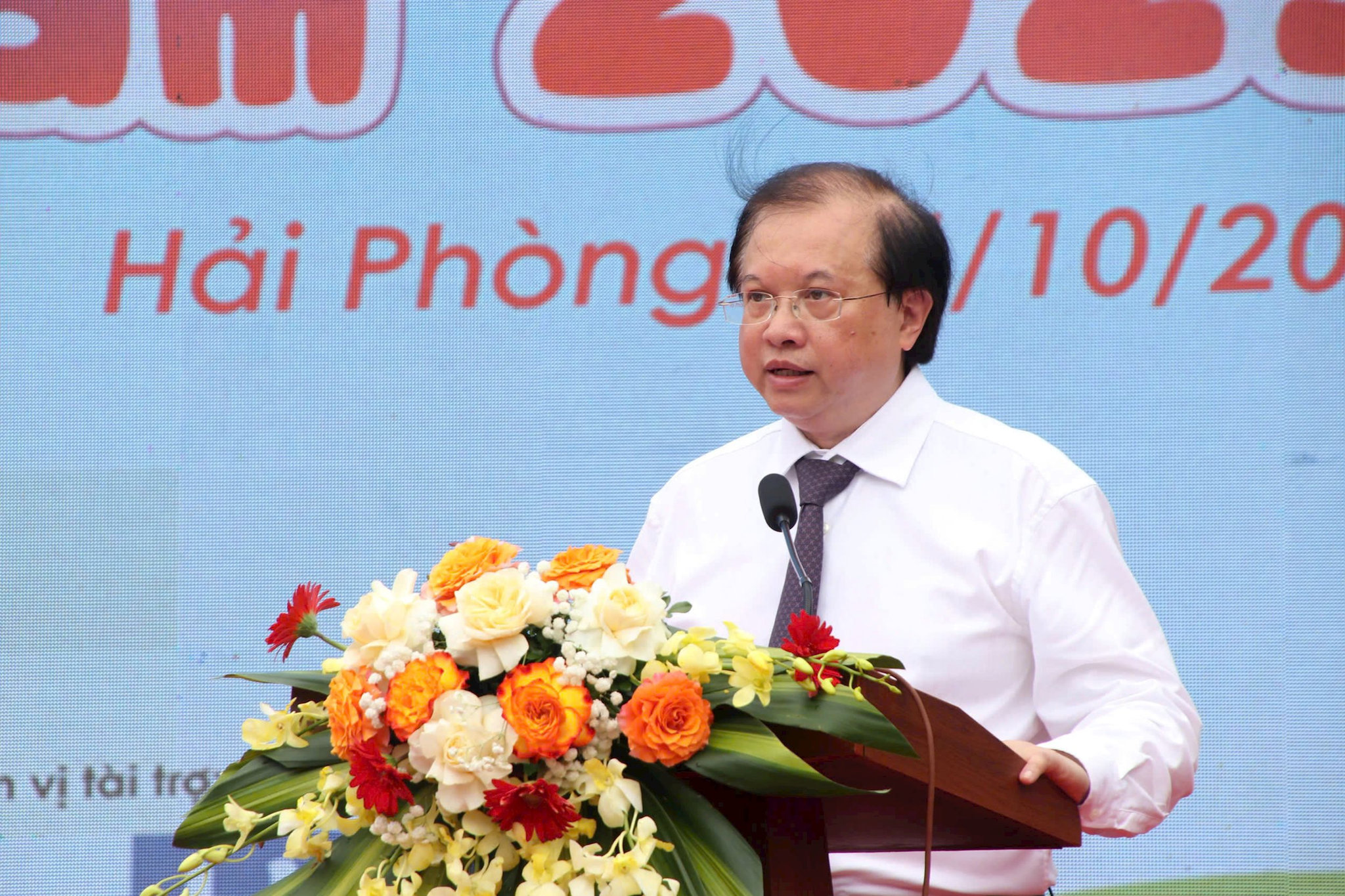 Thứ trưởng Văn hóa, Thể thao và Du lịch Tạ Quang Đông phát biểu tại lễ khai mạc triển lãm