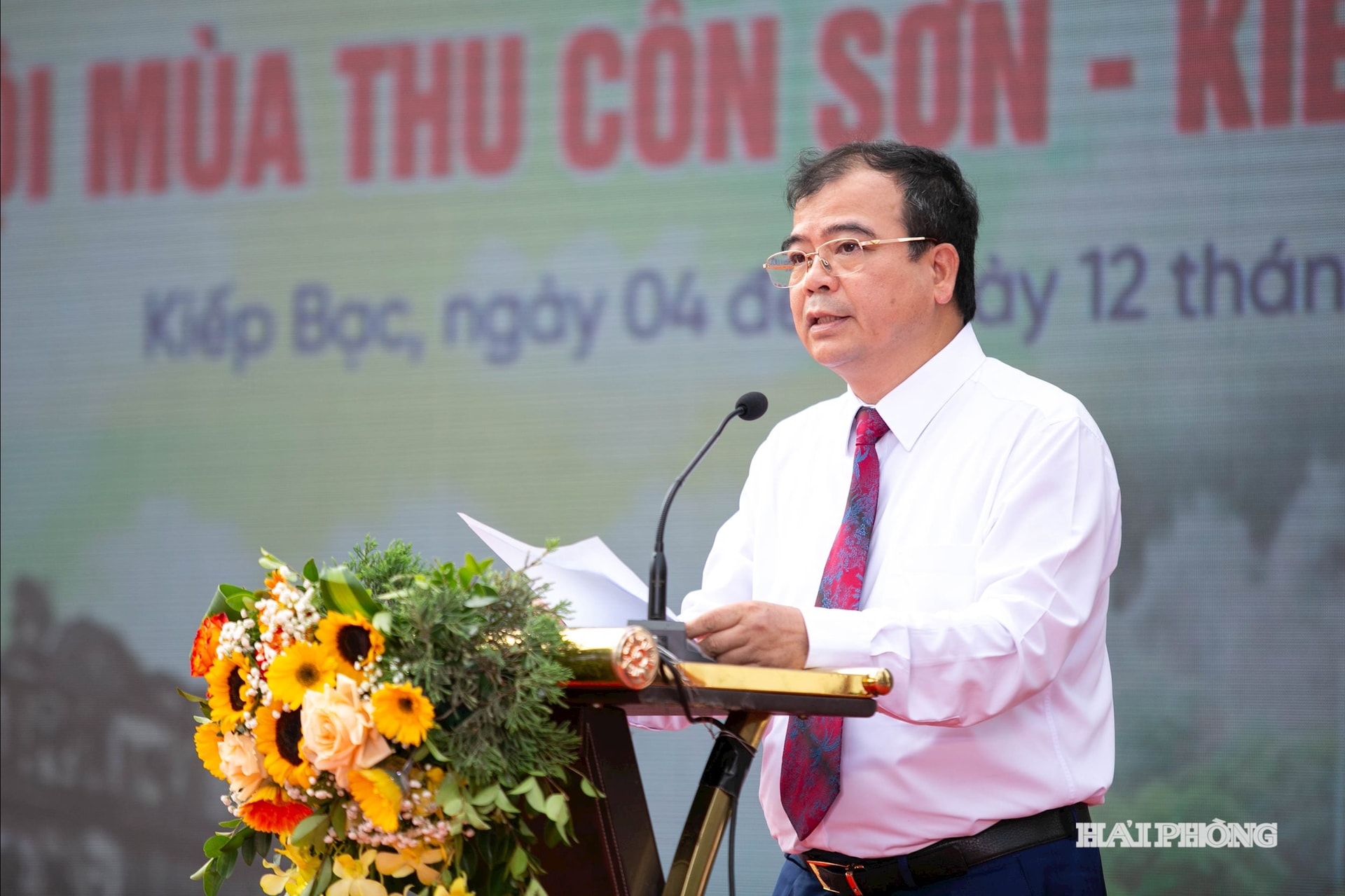tuan-van-hoa-xuc-tien-3.jpg