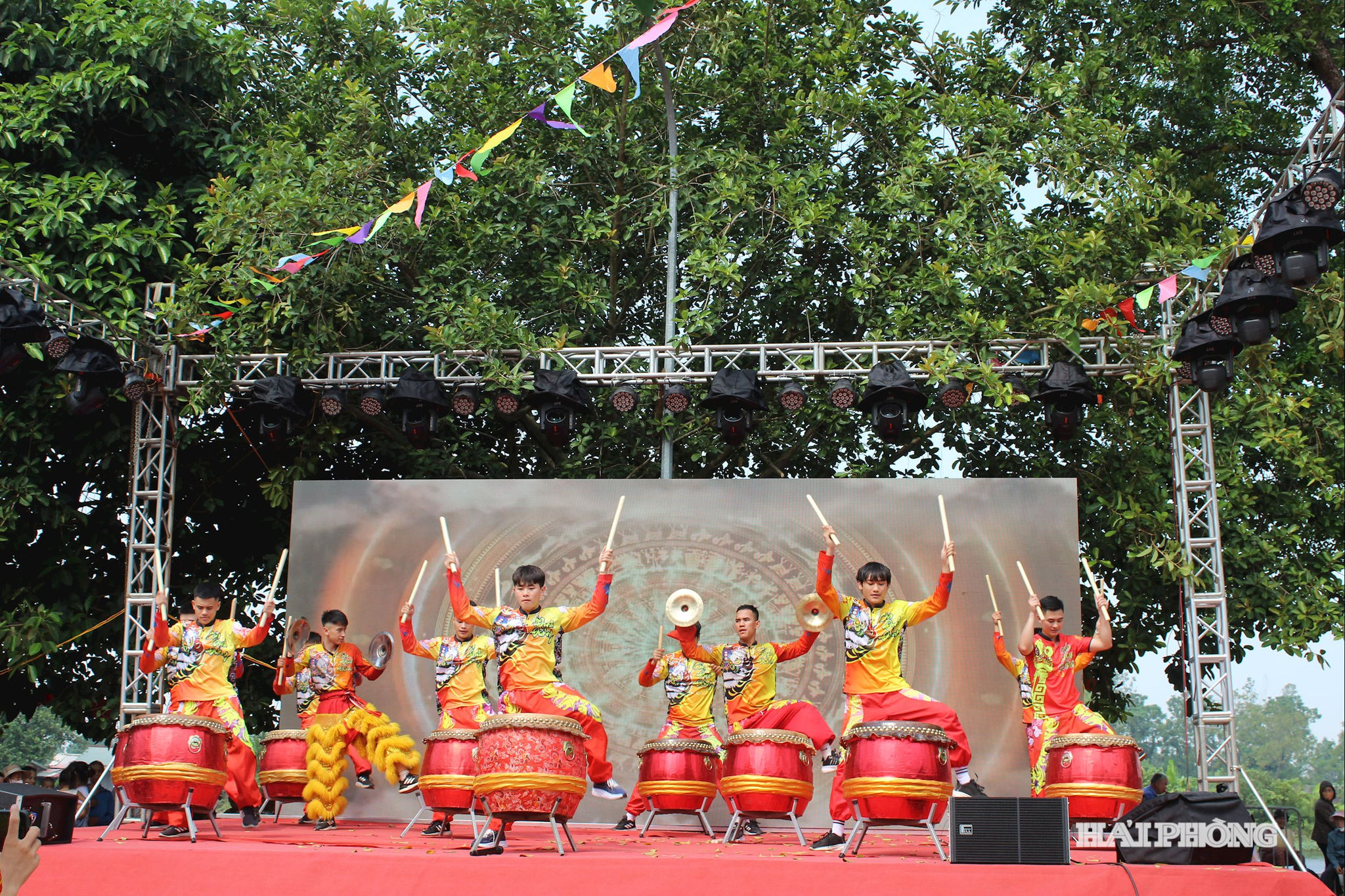 mua-trong.jpg