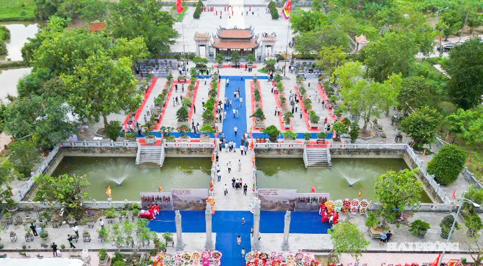 The largest ornamental plant exhibition ever held in Hai Phong features nearly 300 unique works displayed at the memorial site of the Mac kings in Kien Hung commune