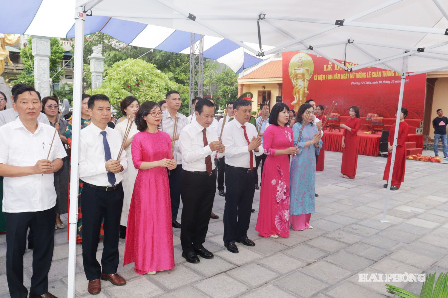 dang-hương-nu-tuong-le-chan3.jpg