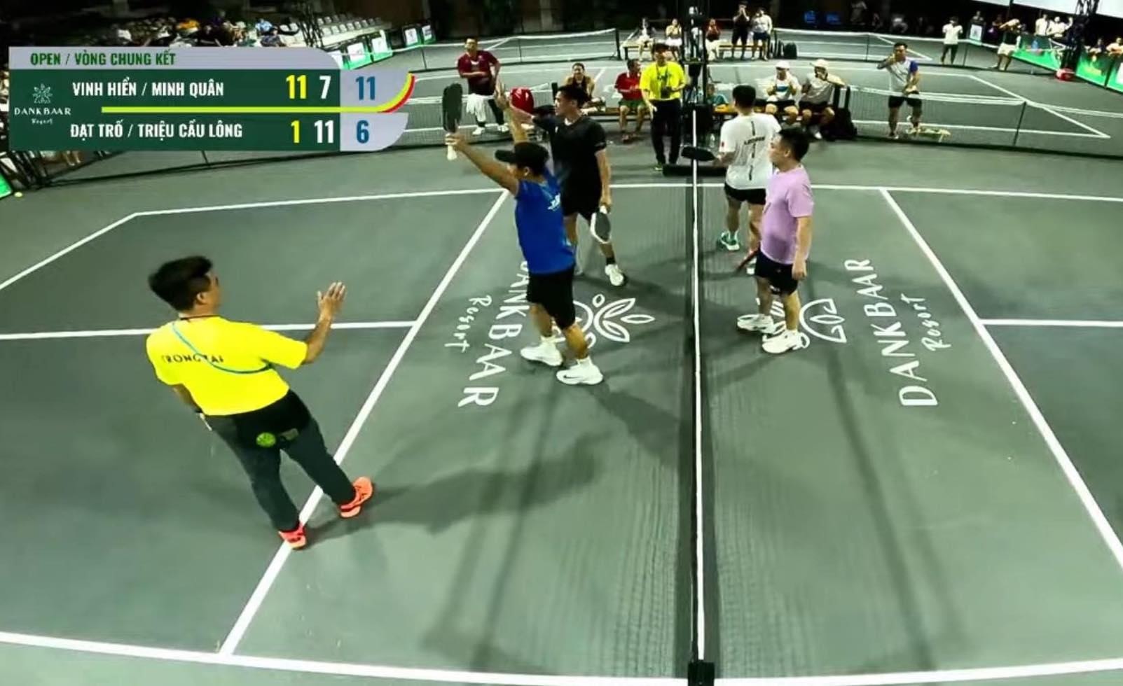 Trương Vinh Hiển bật khóc khi vô địch pickleball, trần tình về drama với Lý Hoàng Nam - Ảnh 1. Trương Vinh Hiển bật khóc khi vô địch pickleball, trần tình về drama với Lý Hoàng Nam - Ảnh 1.