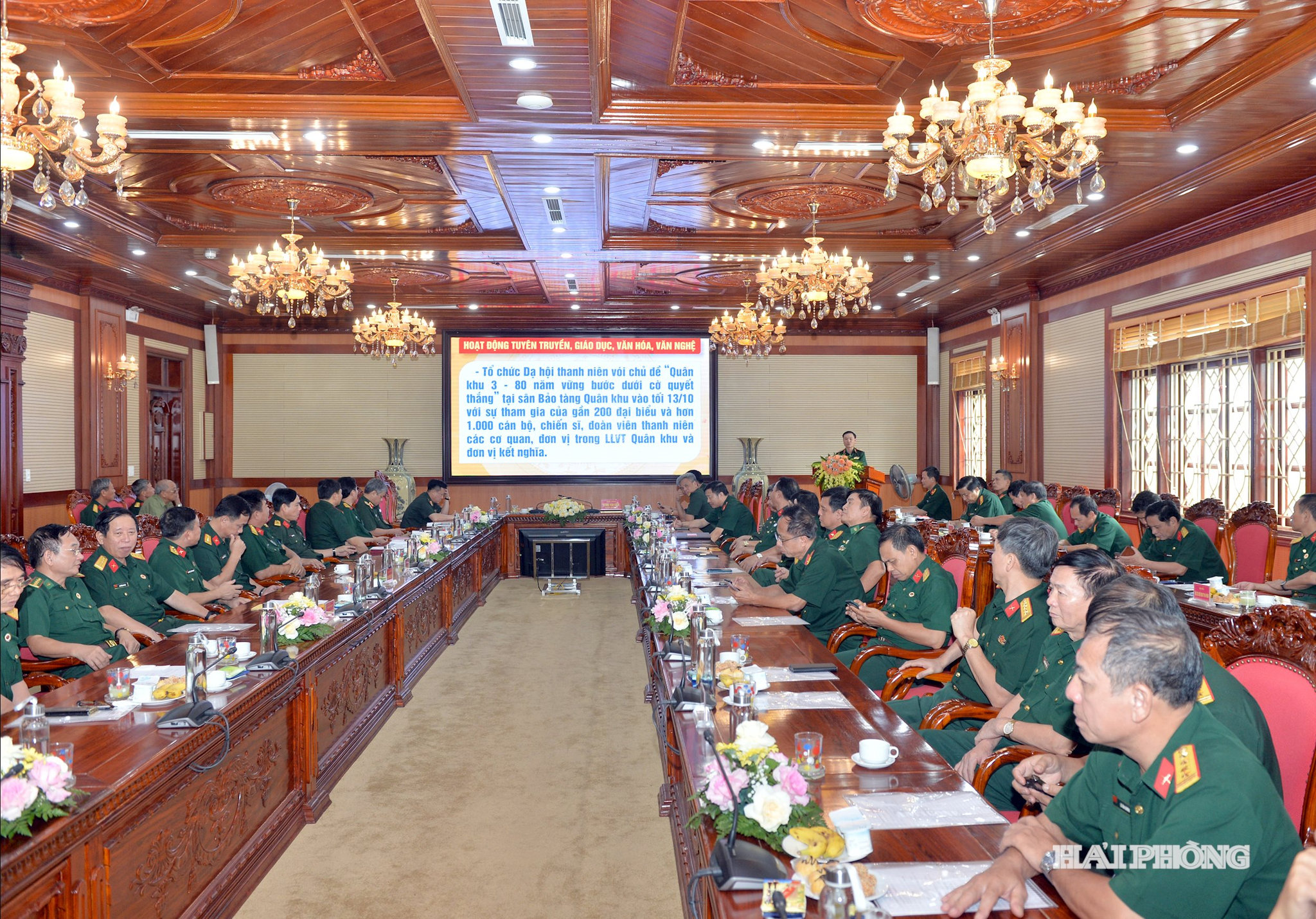 Quang cảnh cuộc gặp mặt