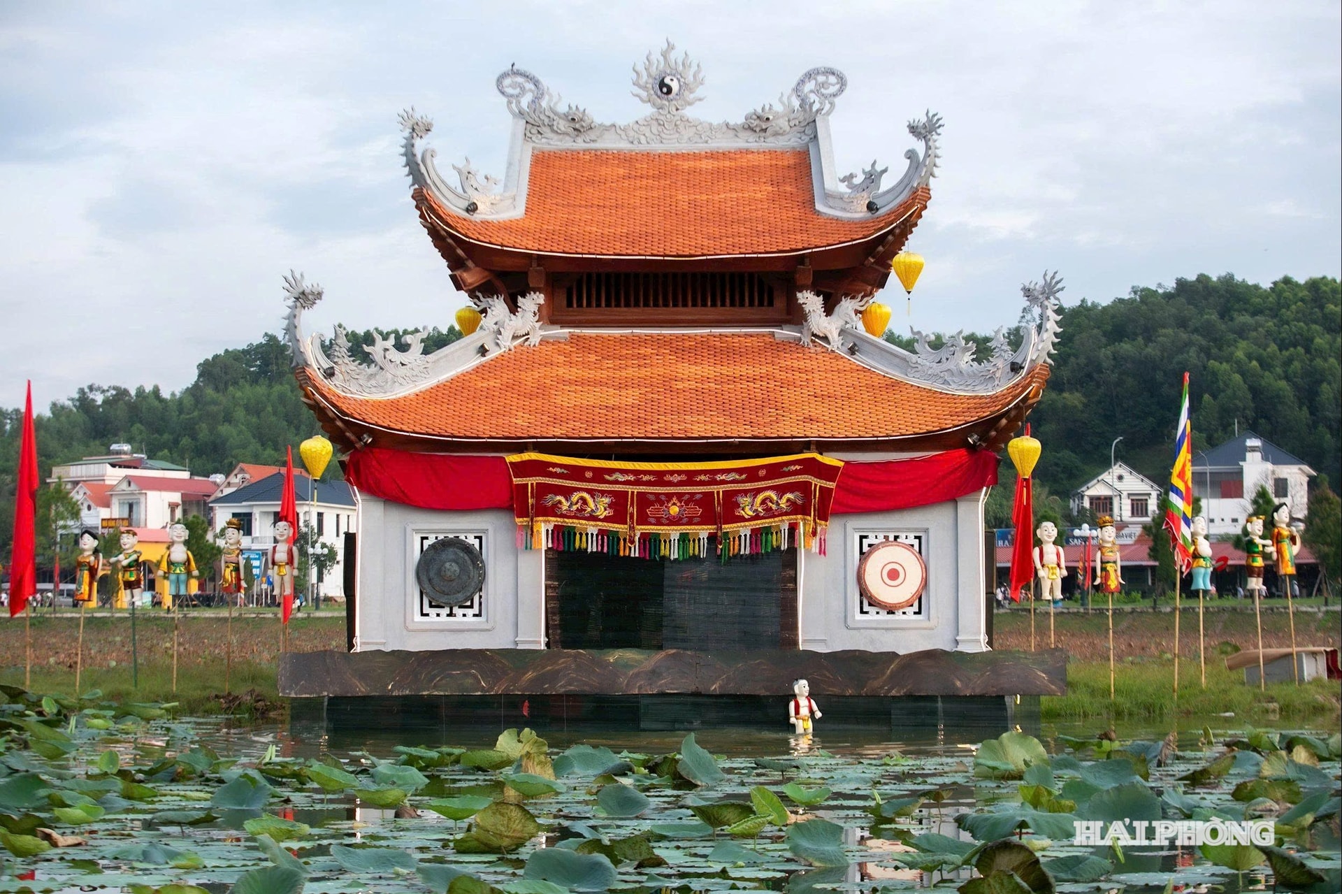 phong-tuc-le-hoi(1).jpg