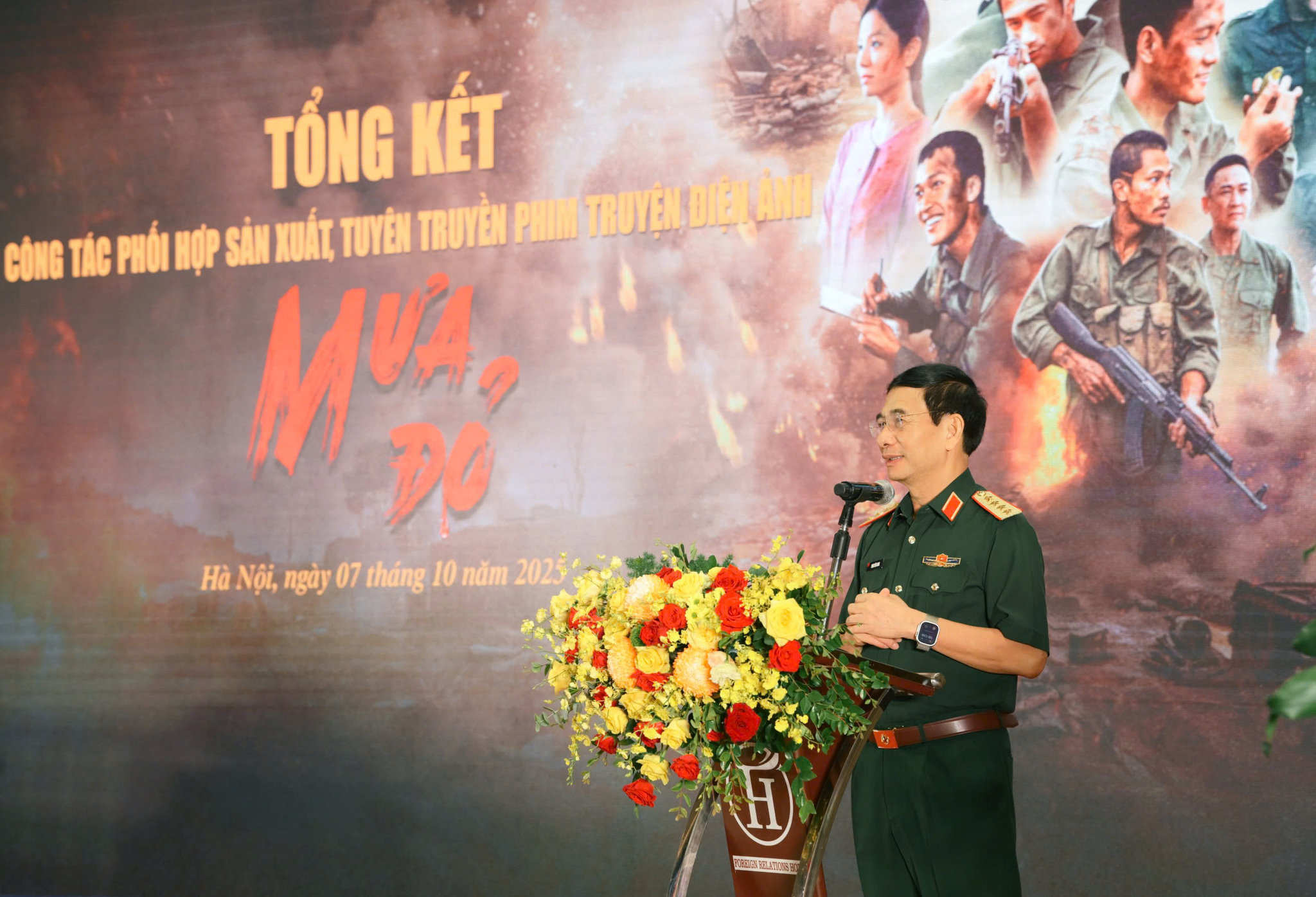 Điện ảnh cách mạng khởi sắc: 'Mưa đỏ' là điểm khởi đầu để lan toả lòng yêu nước và gìn giữ ký ức lịch sử - Ảnh 1. Điện ảnh cách mạng khởi sắc: 'Mưa đỏ' là điểm khởi đầu để lan toả lòng yêu nước và gìn giữ ký ức lịch sử - Ảnh 1.