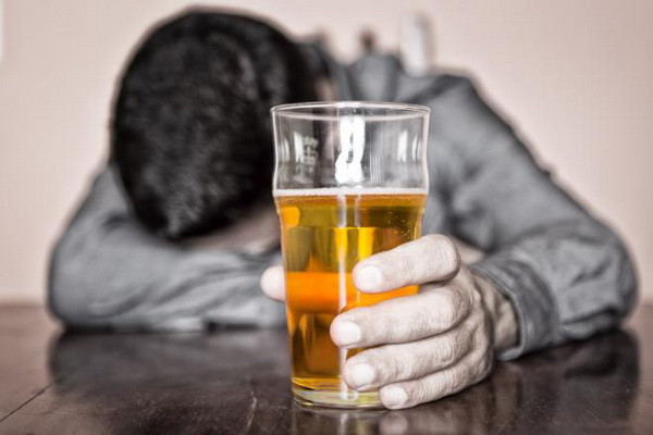 0910_alcoholabuse.jpg