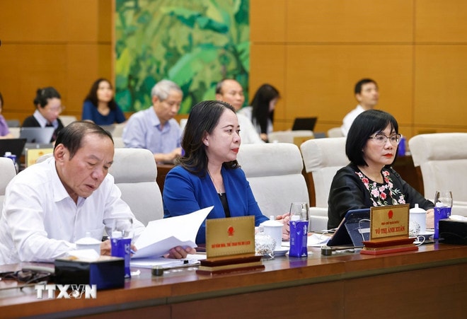 ttxvn-chu-tich-quoc-hoi-phat-bieu-khai-mac-phien-hop-thu-50-cua-uy-ban-thuong-vu-quoc-hoi-8324806-7.jpg