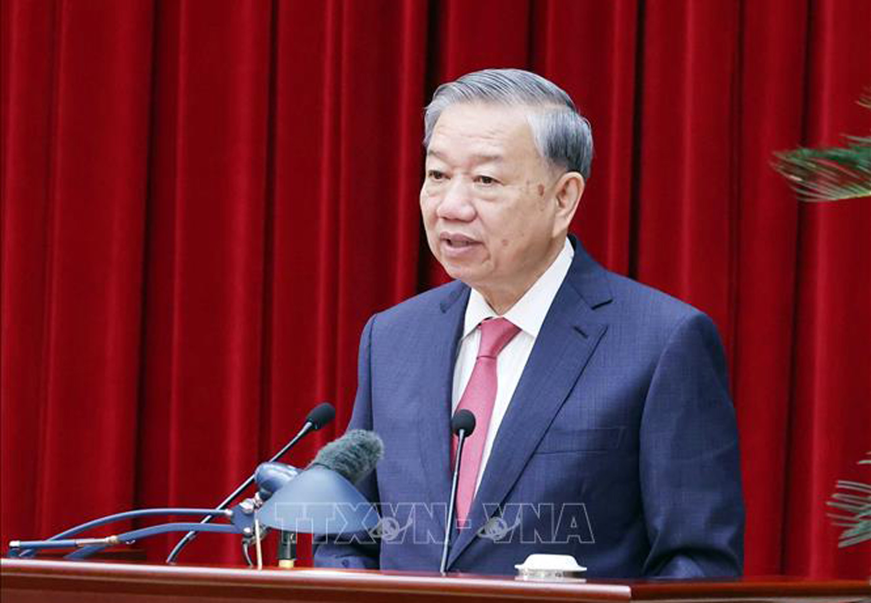 tong bi thu to lam