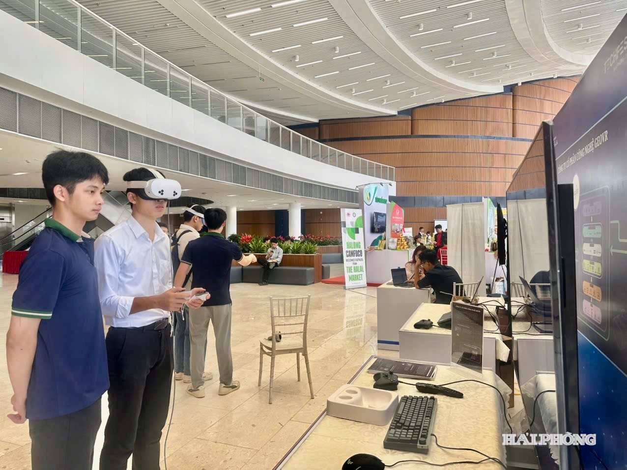 Techfest HaiPhong 2025 nơi hội tụ của nhiều công nghệ tiên tiến đột phá trong và ngoài nước.