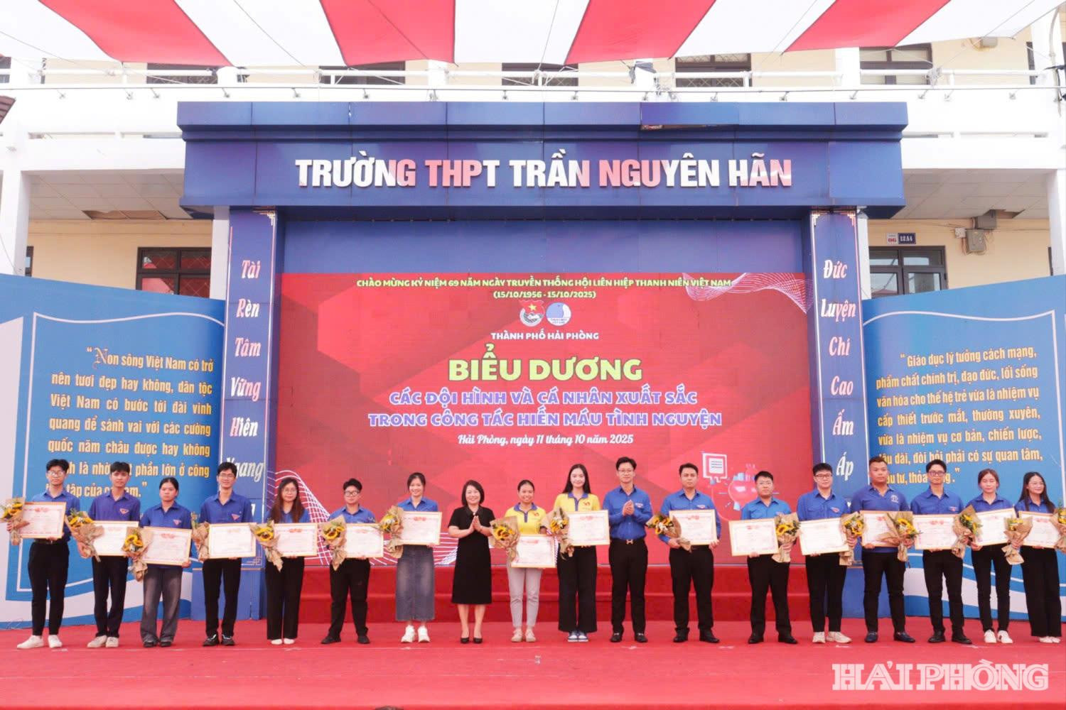 hoi-thanh-nien-2(1).jpg