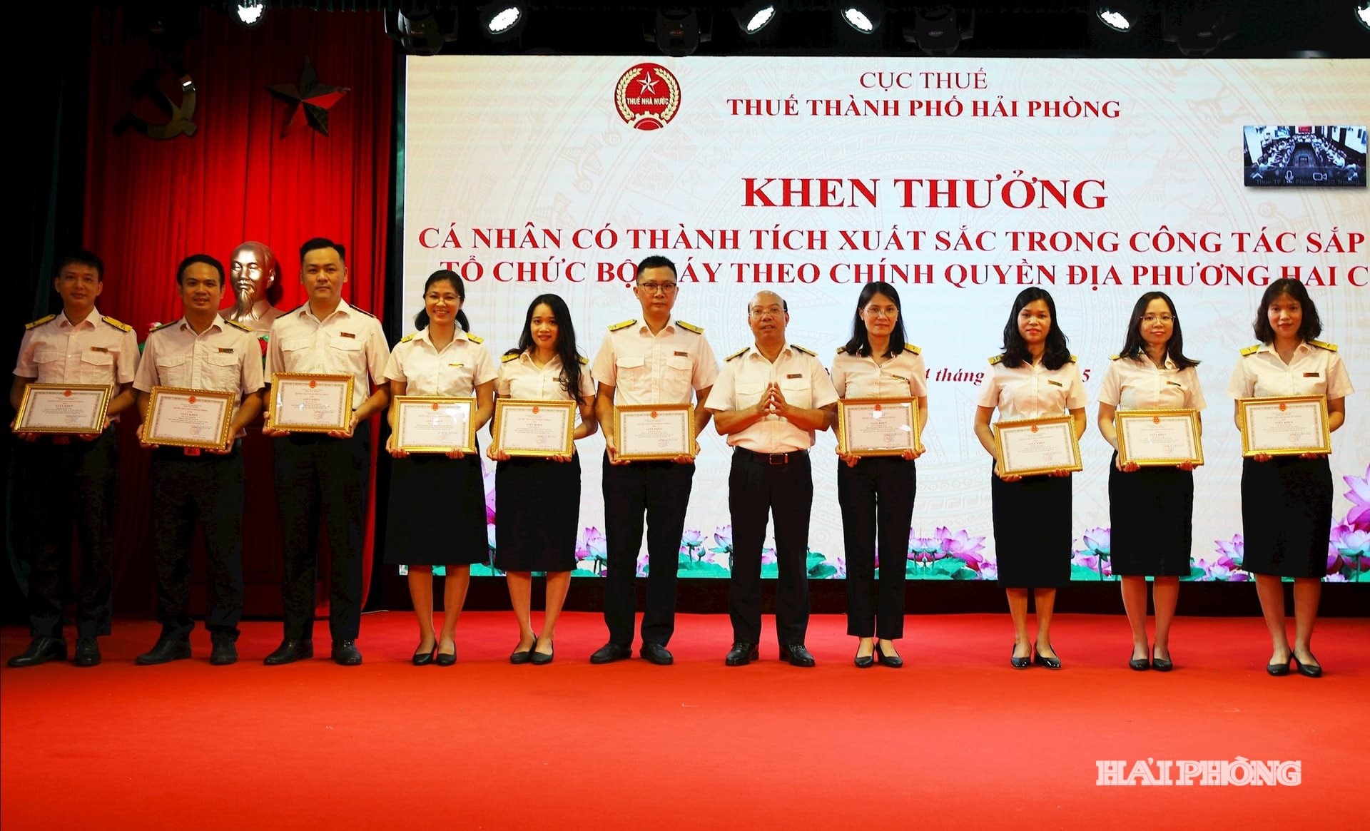 هاي-فونغ-ثو-خين-thuong.jpg