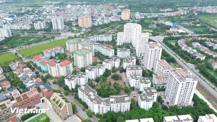 Giá chung cư liên tục tăng, gấp nhiều chục lần mức thu nhập bình quân khiến nhiều người khó có thể mua nhà. (Ảnh: Quốc Khánh/Vietnam+)