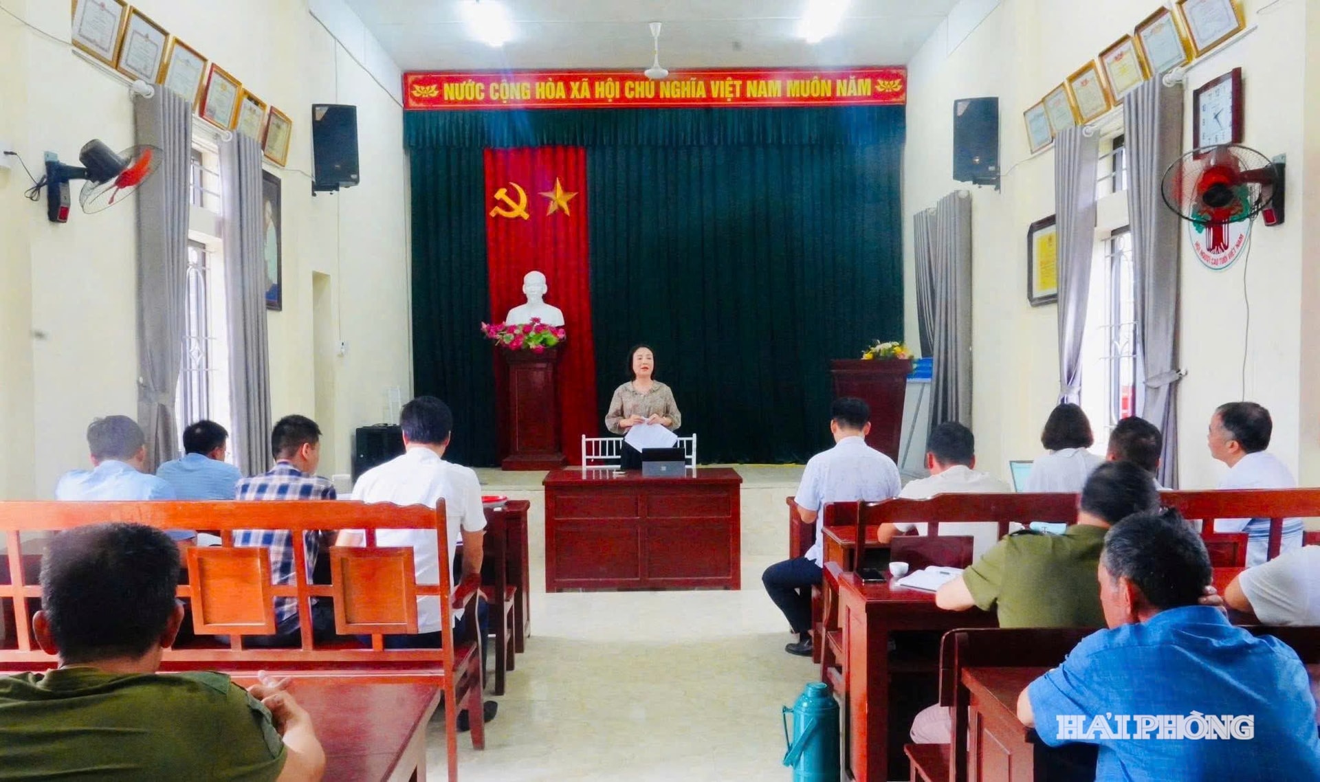 van-dong-2.jpg