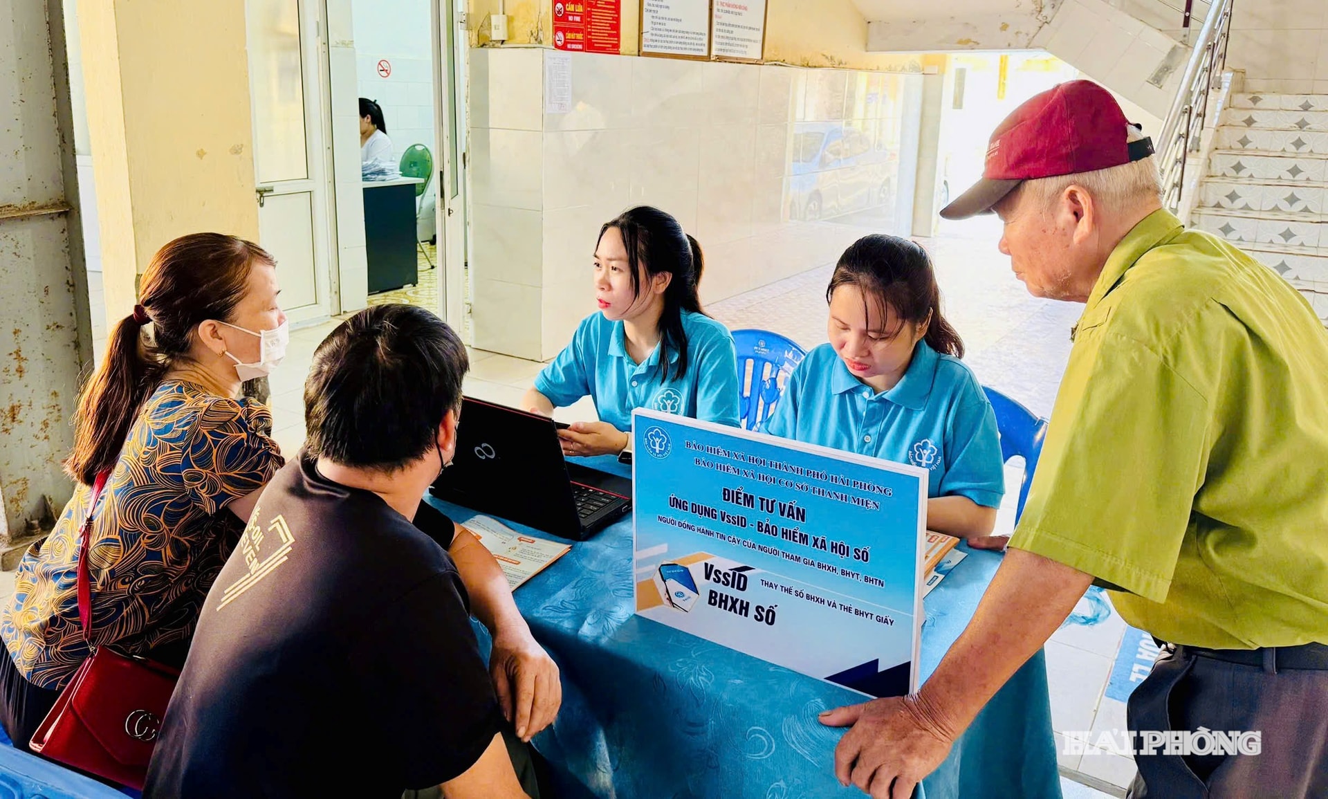 Bảo hiểm xã hội cơ sở Thanh Miện tuyên truyền về ứng dụng VssID