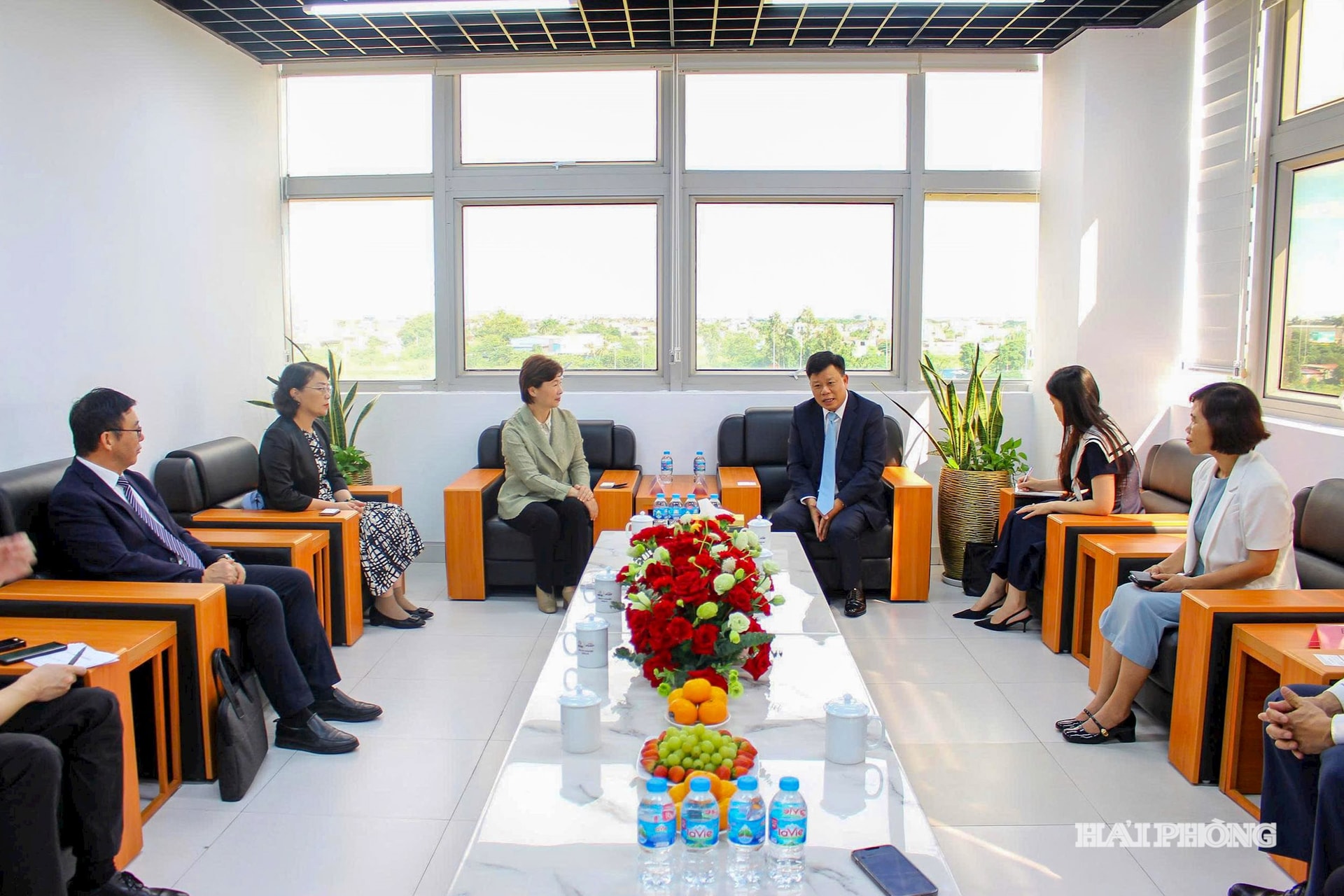 doanh-nghiep-tham-quyen-3.jpg