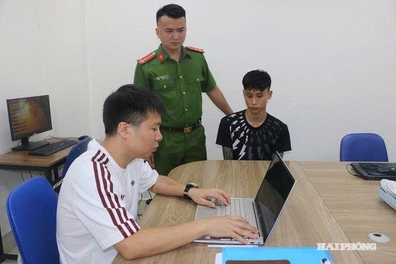 canh-sat-hinh-su.jpeg