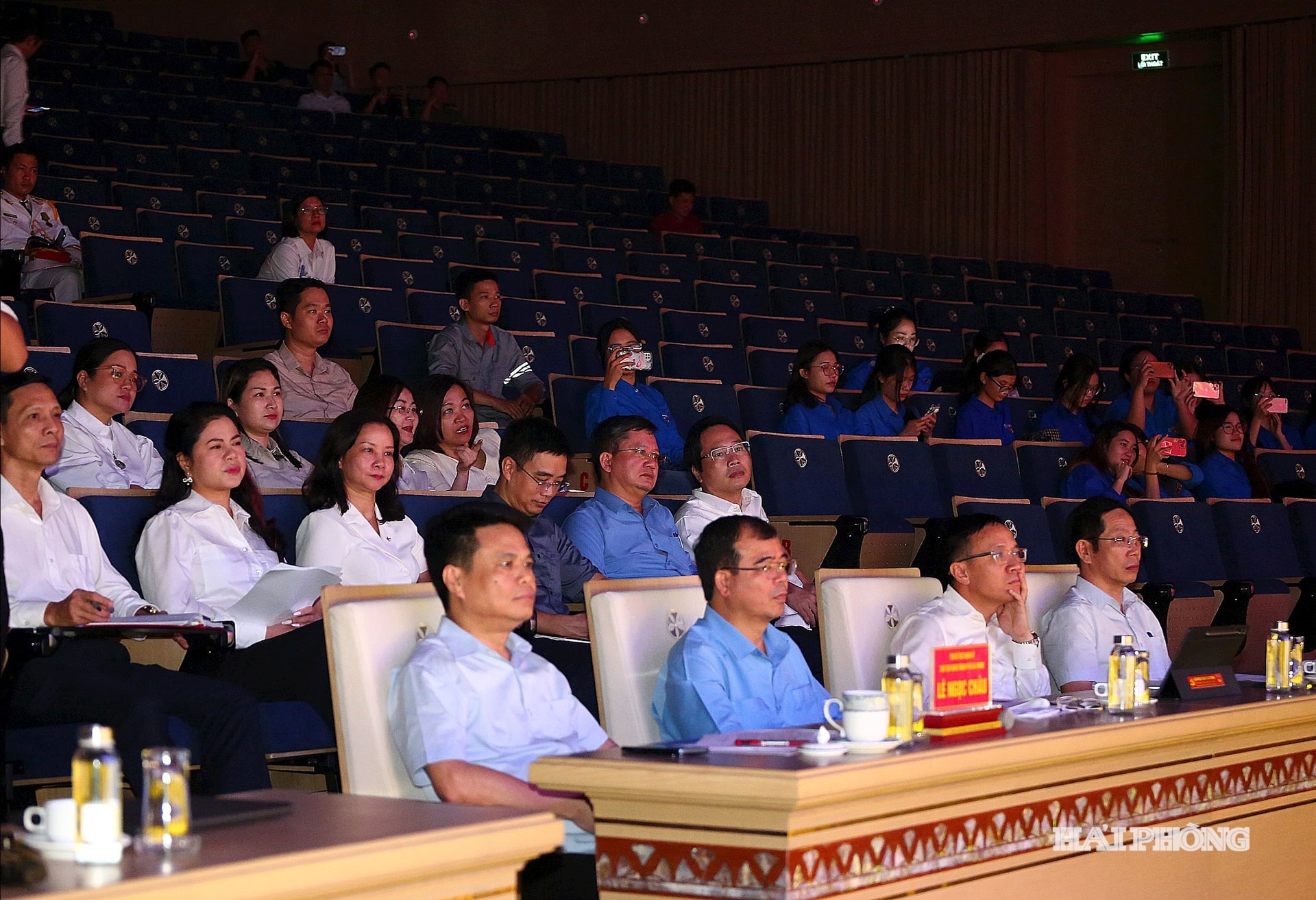 Đồng chí Lê Ngọc Châu, Phó bí thư Thành ủy, Chủ tịch UBND thành phố cùng các Bạn, Ngành tổng duyệt chương trình Đại hội Thi đua yêu nước thành phố Hải Phòng