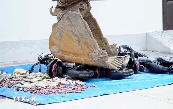 hang-gia-2305-1.jpg