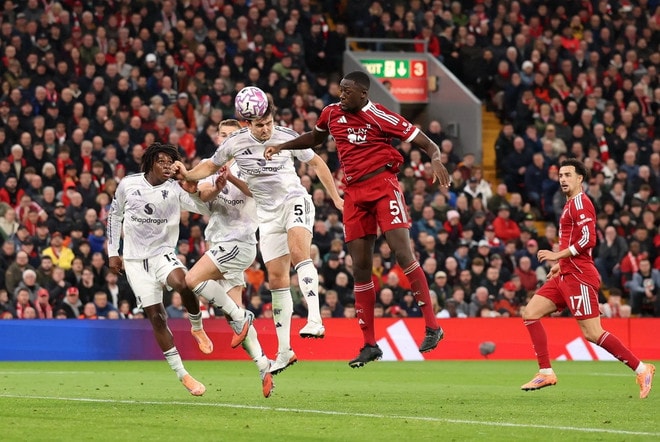 manchester-united-danh-bai-liverpool-20-2.jpg
