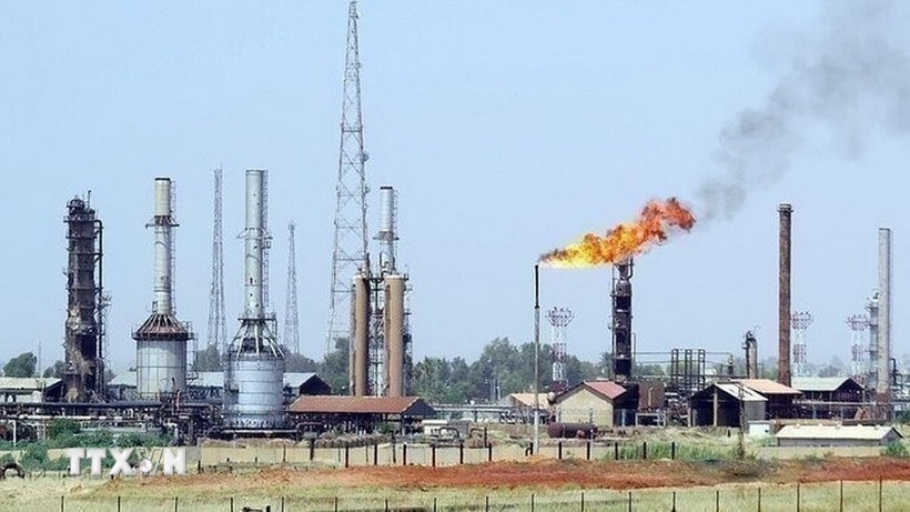 Một nhà máy lọc dầu tại Iran. (Ảnh: IRNA/TTXVN)
