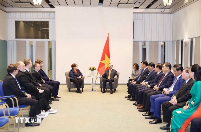 Tổng Bí thư Tô Lâm tiếp Chủ tịch Đảng Cộng sản Phần Lan Tiina Sandberg. (Ảnh: Thống Nhất/TTXVN) ttxvn-tong-bi-thu-dang-cong-san-phan-lan-3.jpg