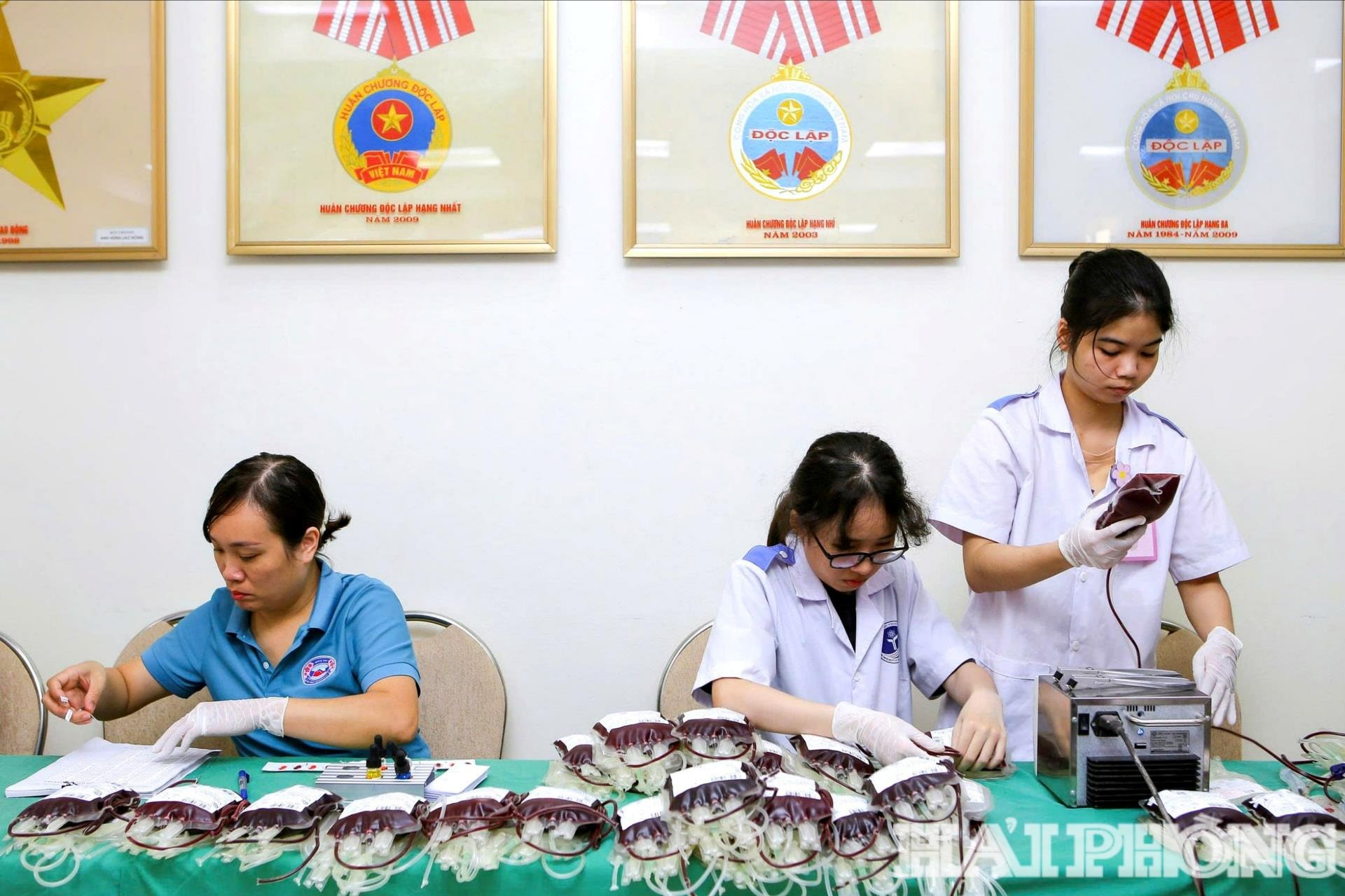 ហាយហ្វុង-កាង ៣ (១).jpg