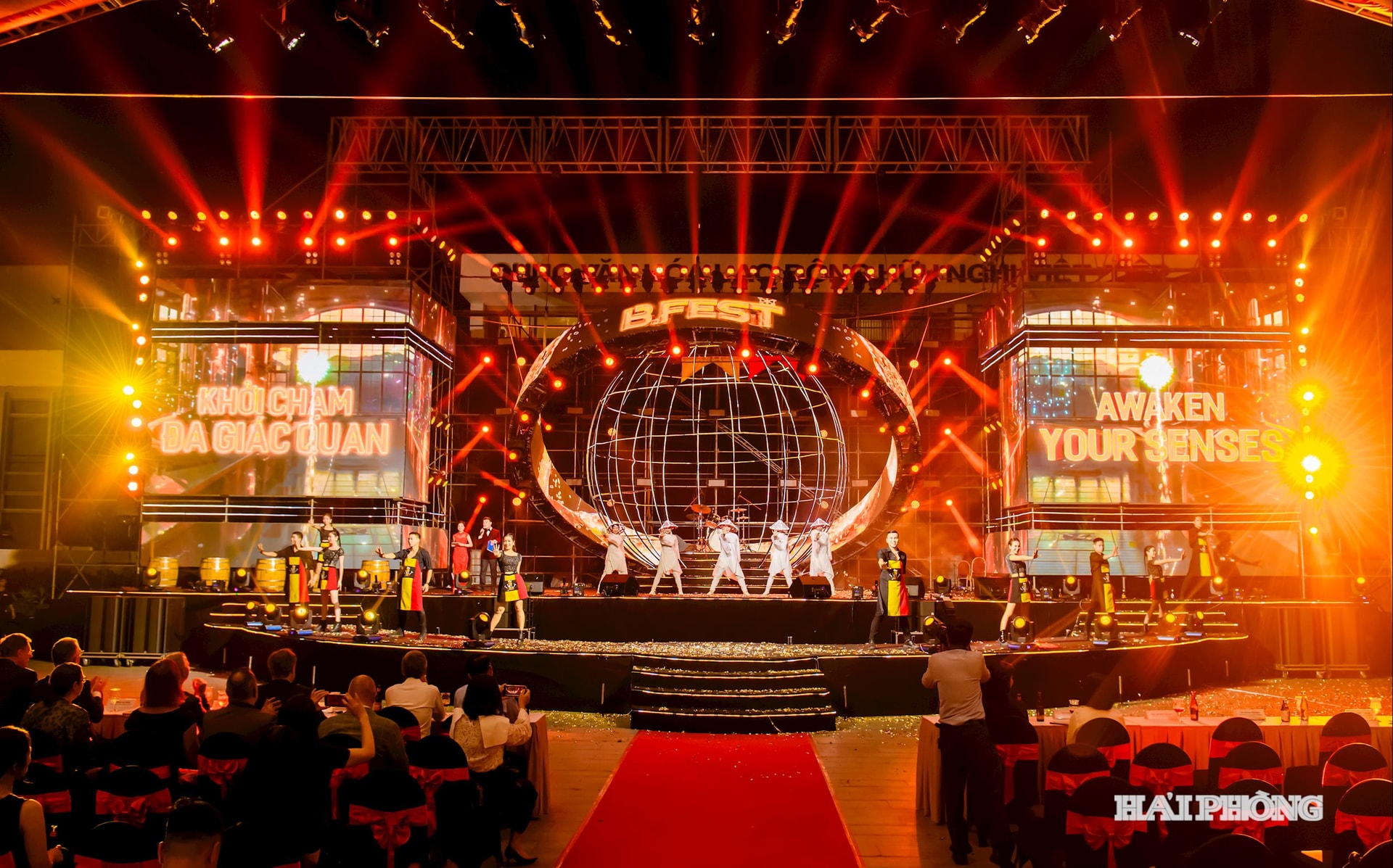 Sân khấu biểu diễn của B.Fest 2024.