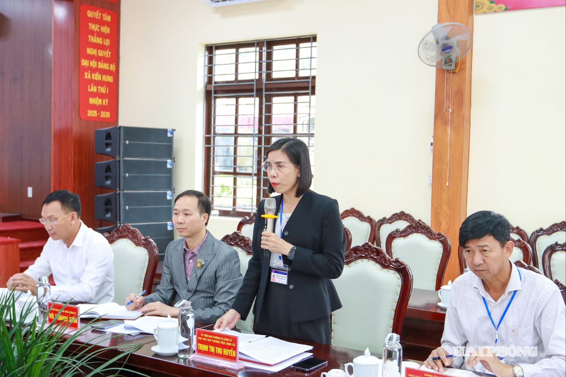 Đại diện lãnh đạo UBND xã Kiến Hưng phát biểu