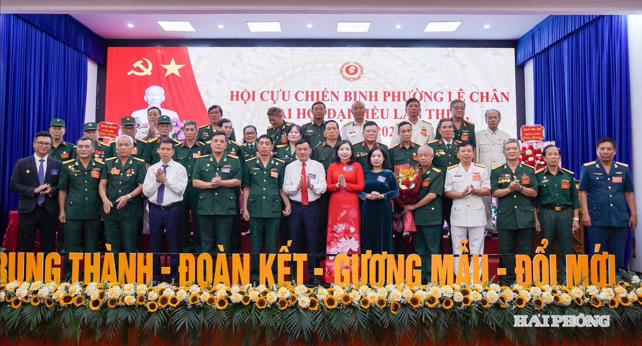 hoi-cuu-chien-binh-le-chan1.jpg