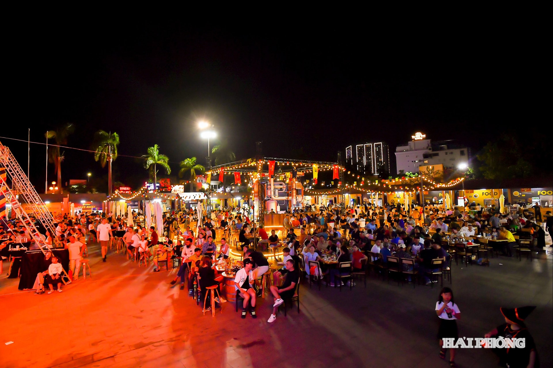 Tổ chức lần đầu tiên vào năm 2019, đến nay B.Fest dần trở thành sự kiện thường niên được đông đảo người dân Hải Phòng và du khách chờ đón.