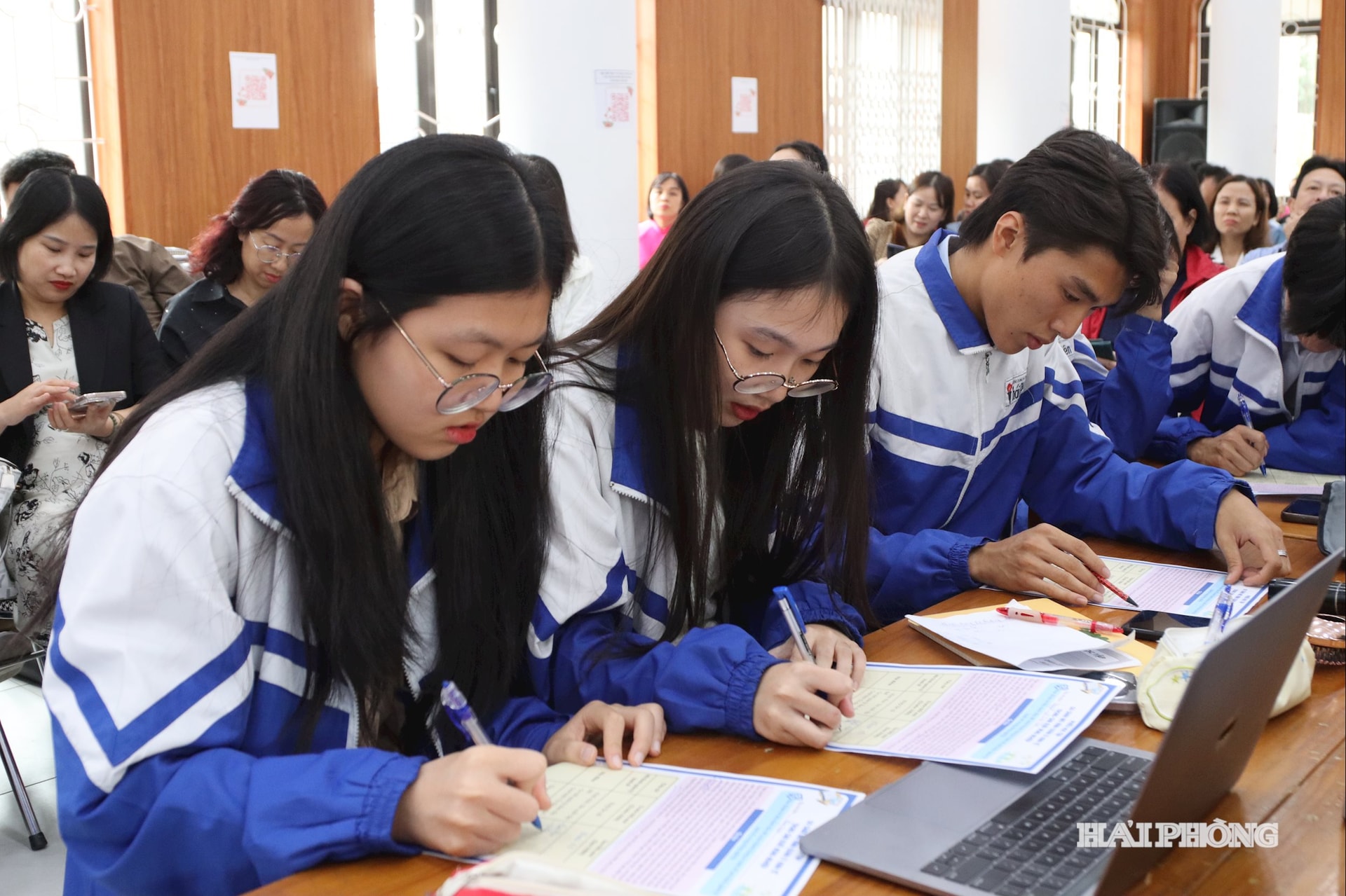 thai-phien1.jpg